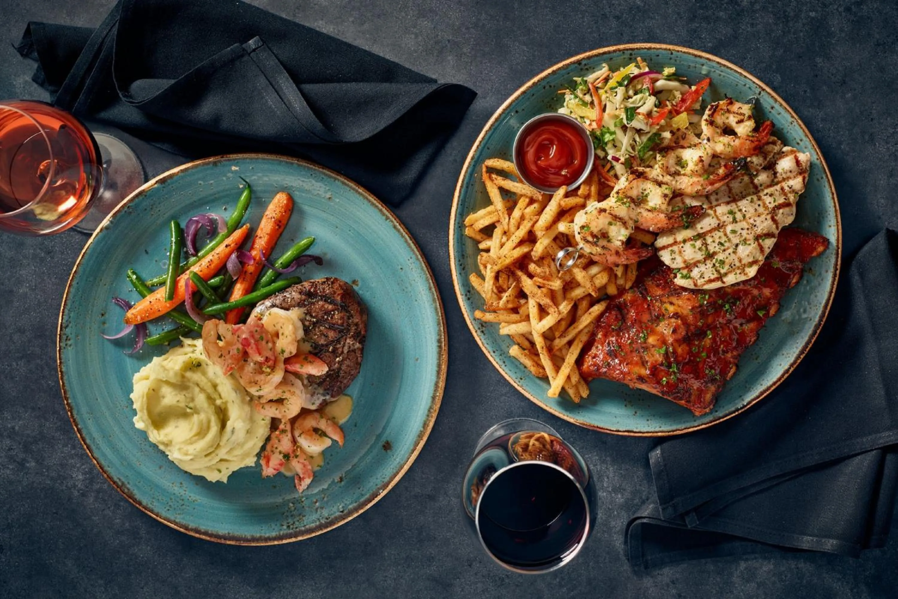 Restaurant/places to eat in Niagara Falls Marriott on the Falls