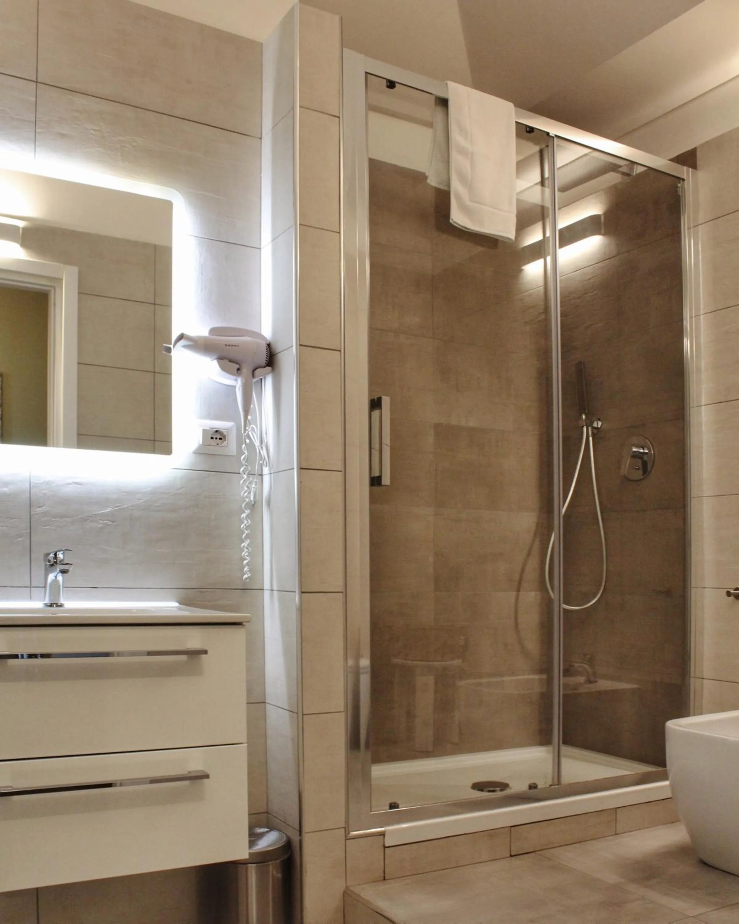 Shower in Relais la Fornarina