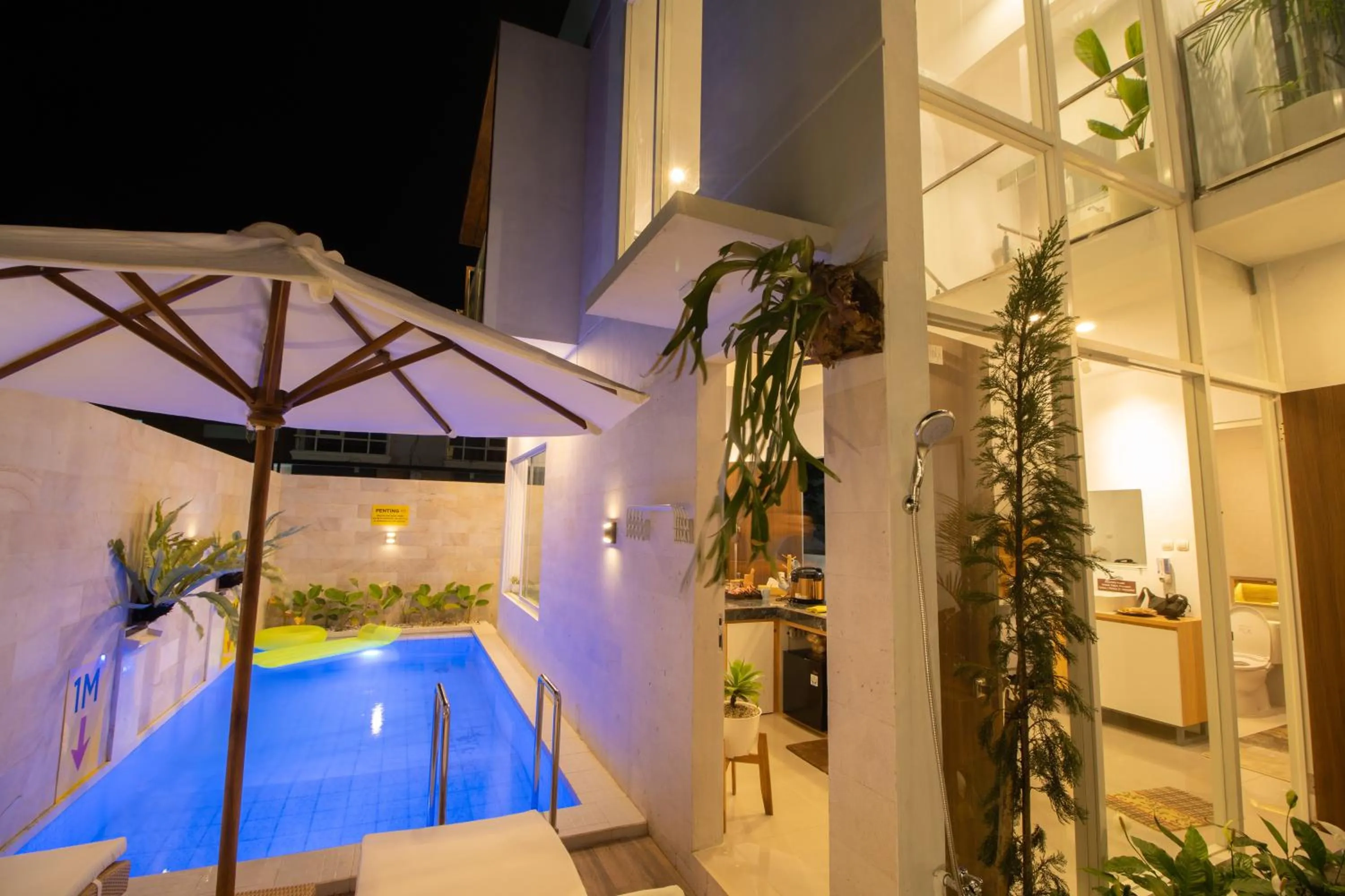 Villa White House Batu