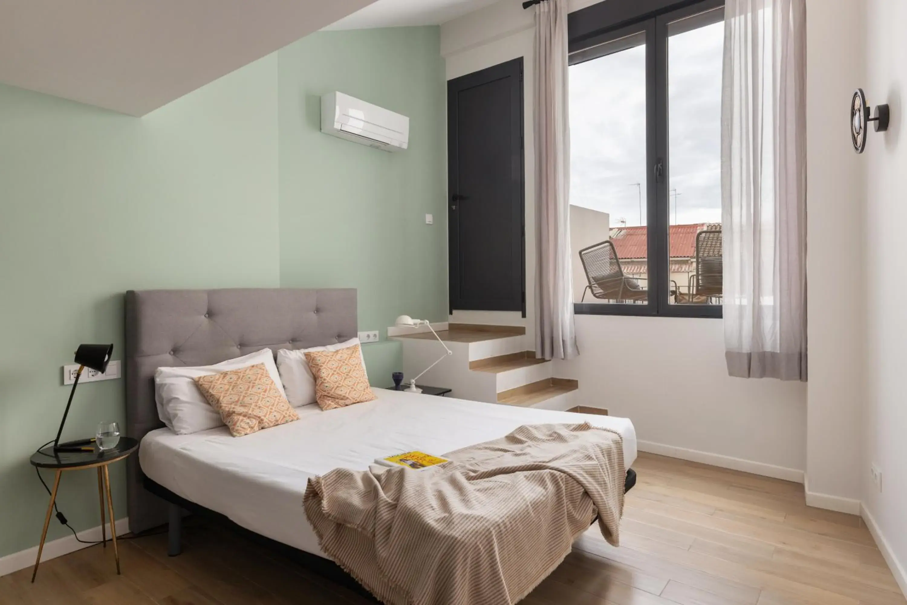 Bed in Líbere Valencia Jardín Botánico Bed in Líbere Valencia Jardín Botánico