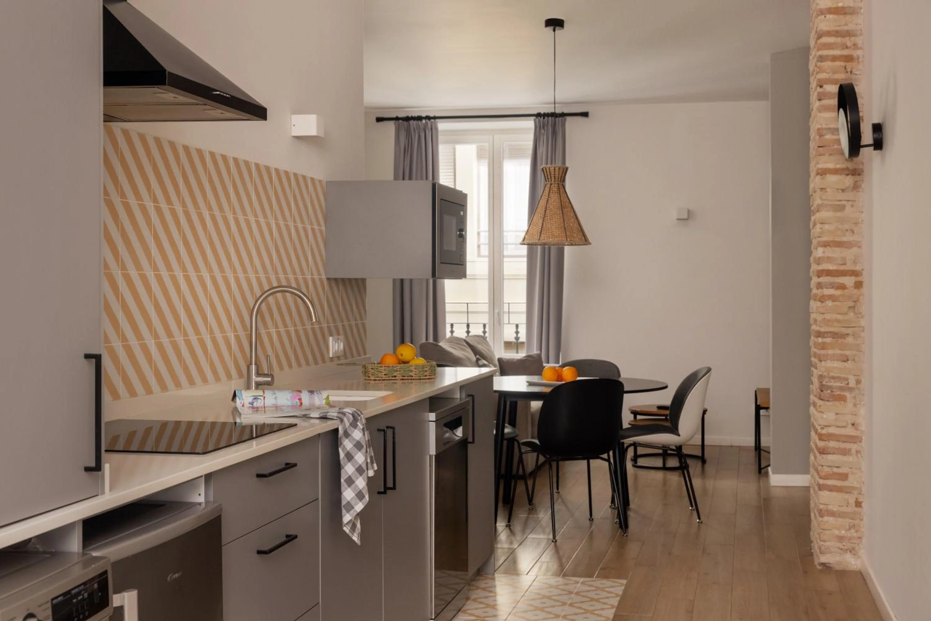 Kitchen or kitchenette in Líbere Valencia Jardín Botánico