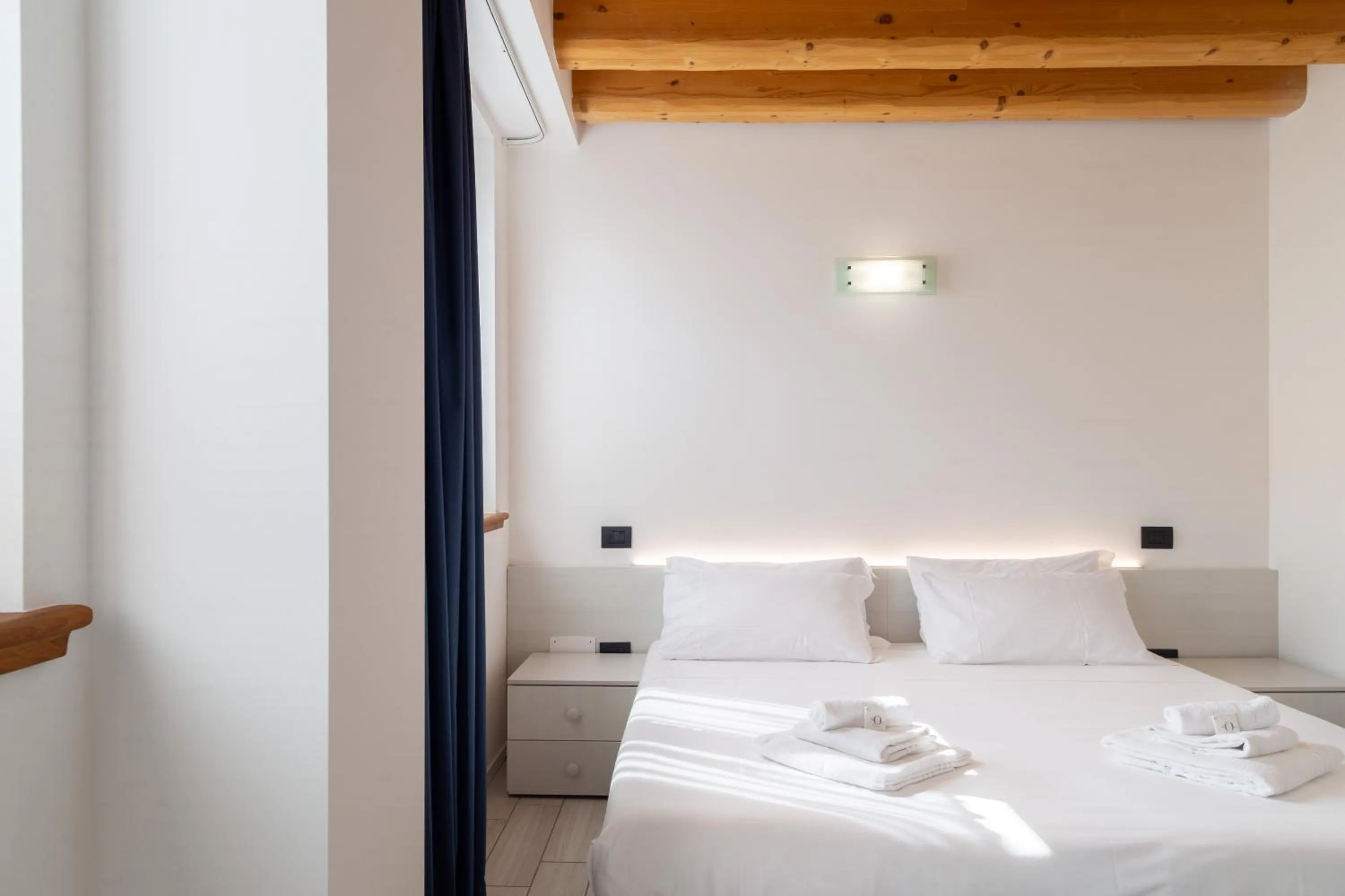 Bedroom, Bed in Residence Garibaldi