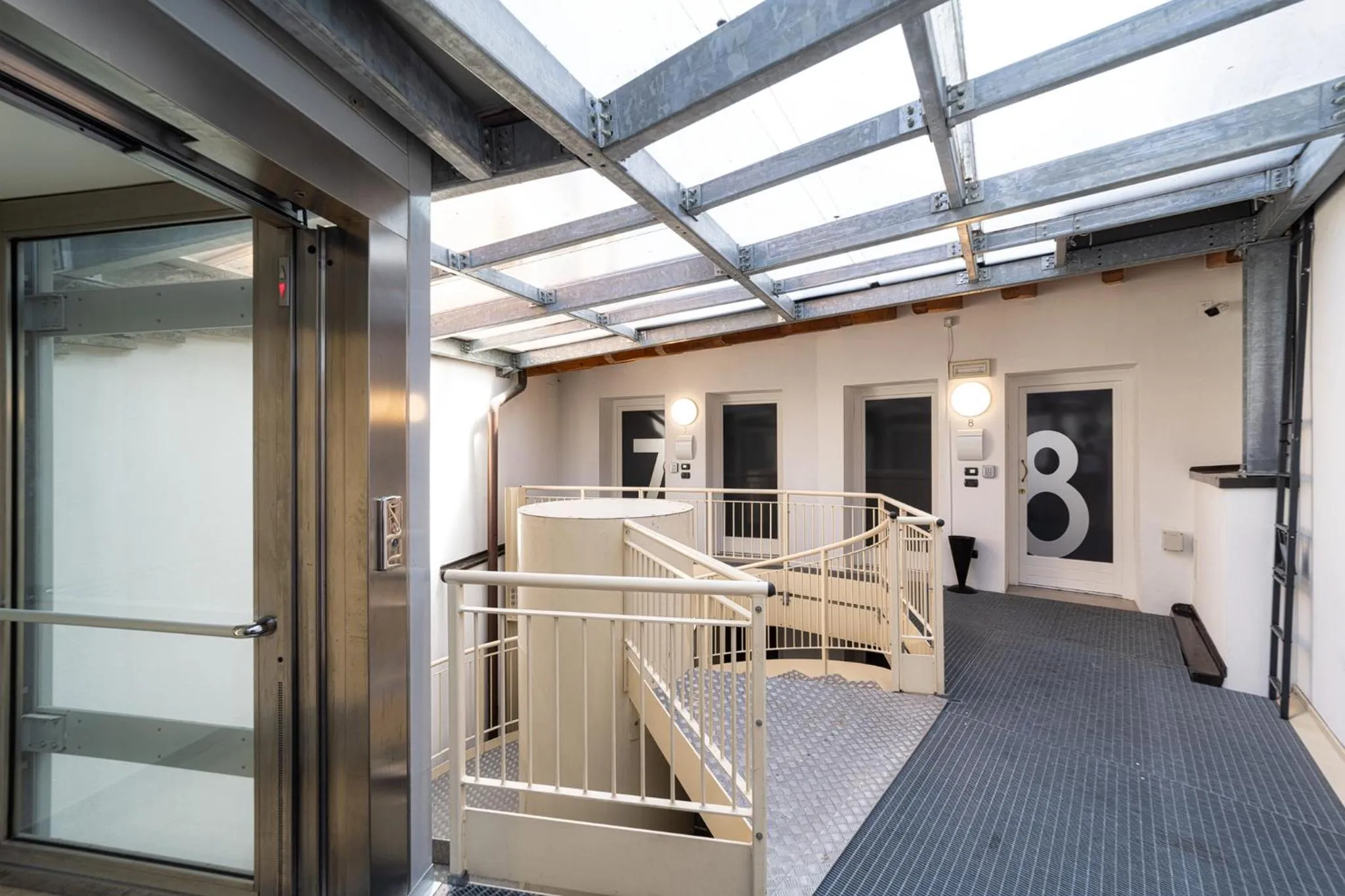 Decorative detail in Residence Garibaldi