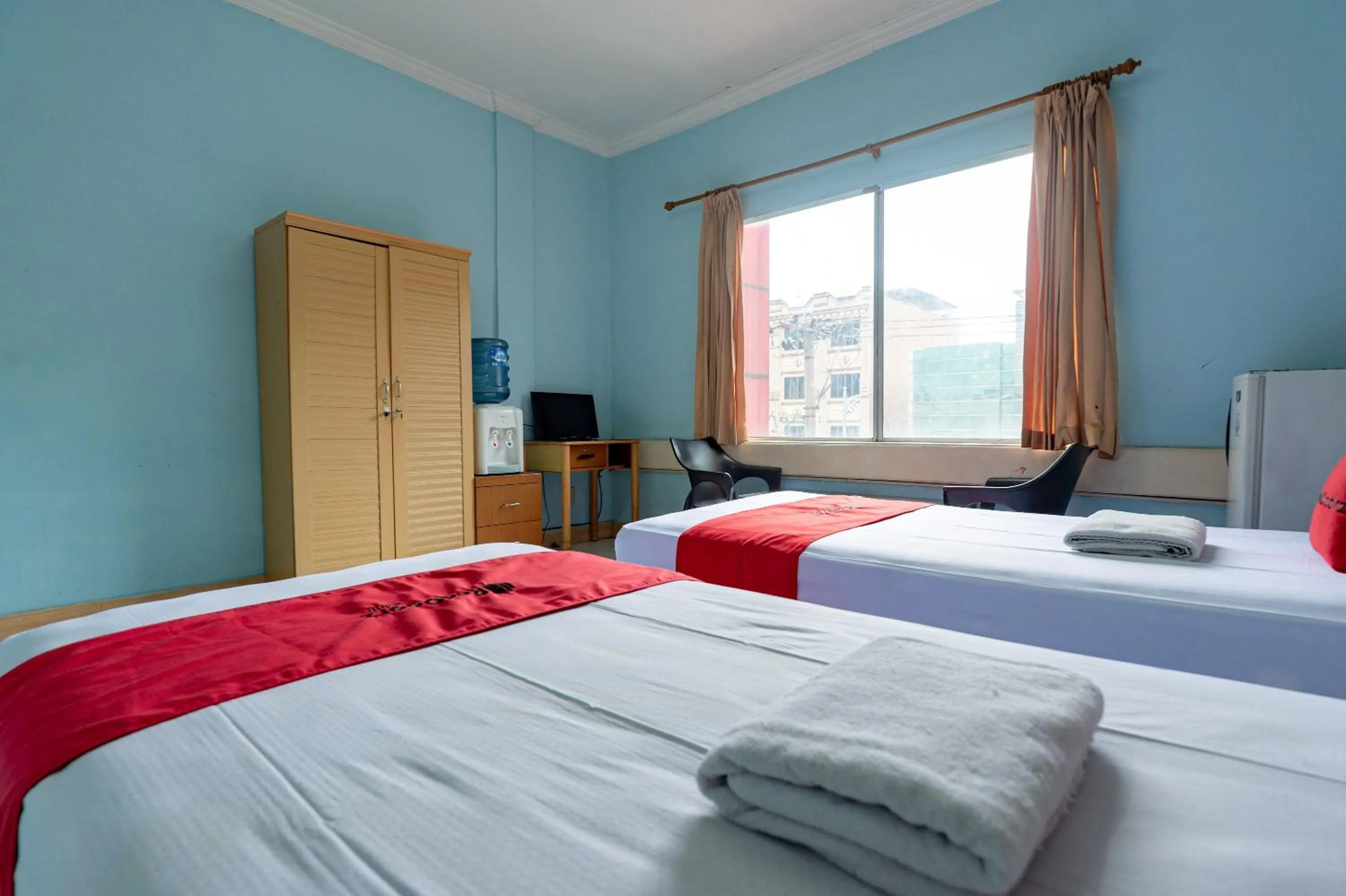 Bedroom in RedDoorz Plus @ Jalan Iskandar Muda Medan