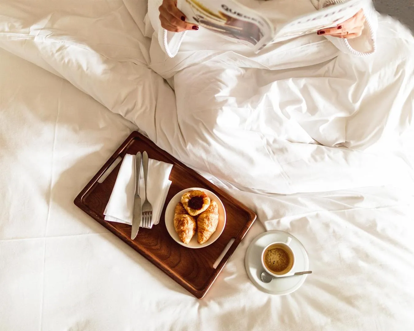 Bed in Hôtel Saint-Sulpice