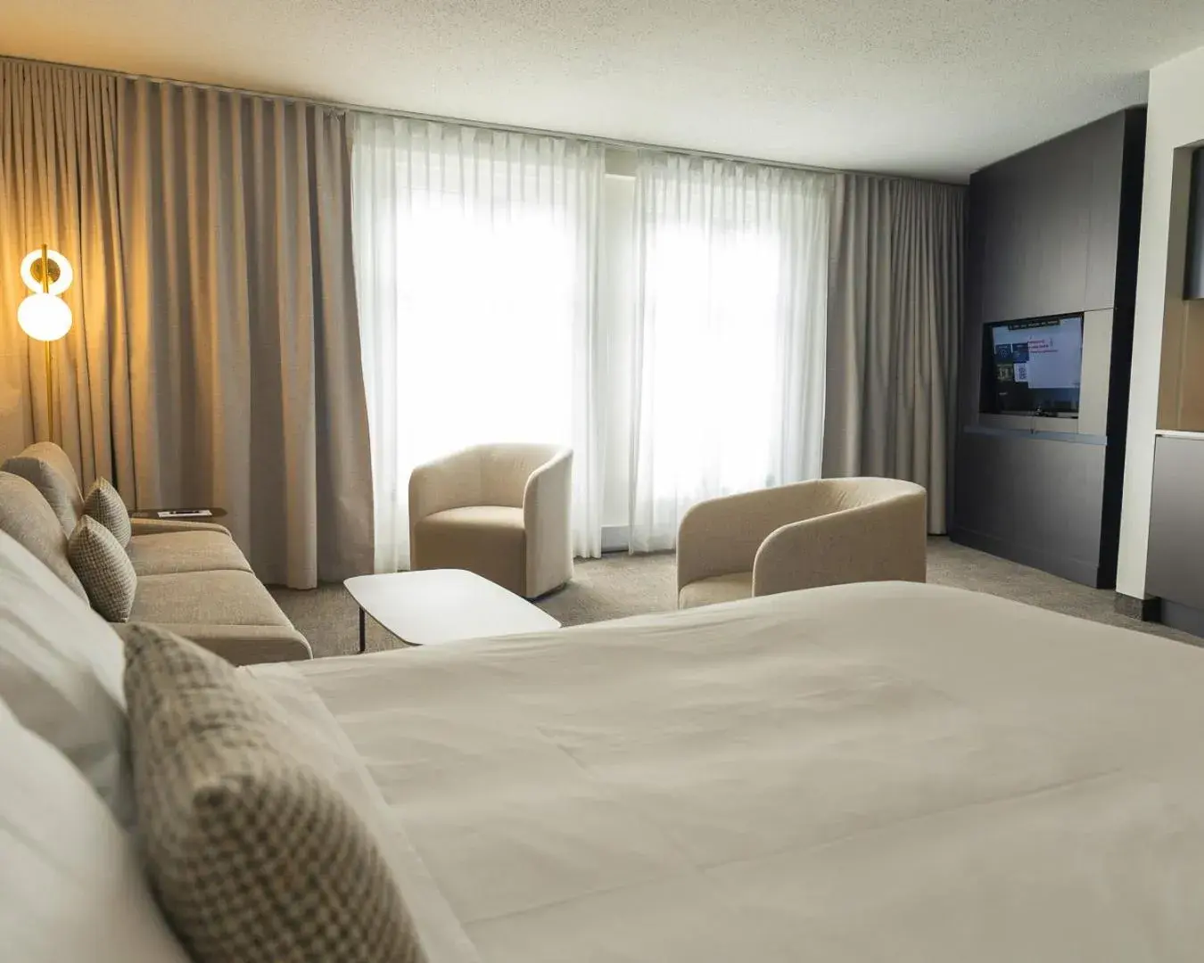 Bed in Hôtel Saint-Sulpice Bed in Hôtel Saint-Sulpice