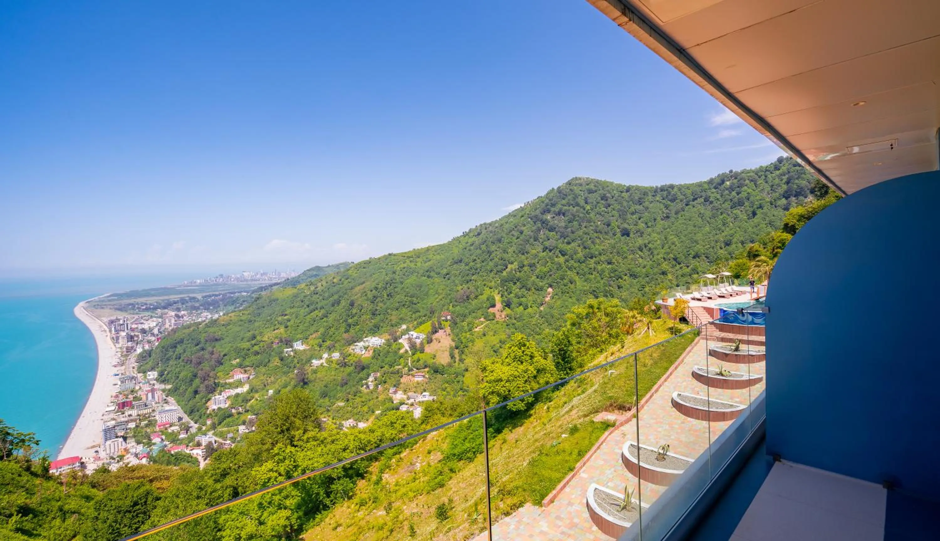 Balcony/Terrace in Litz Resort
