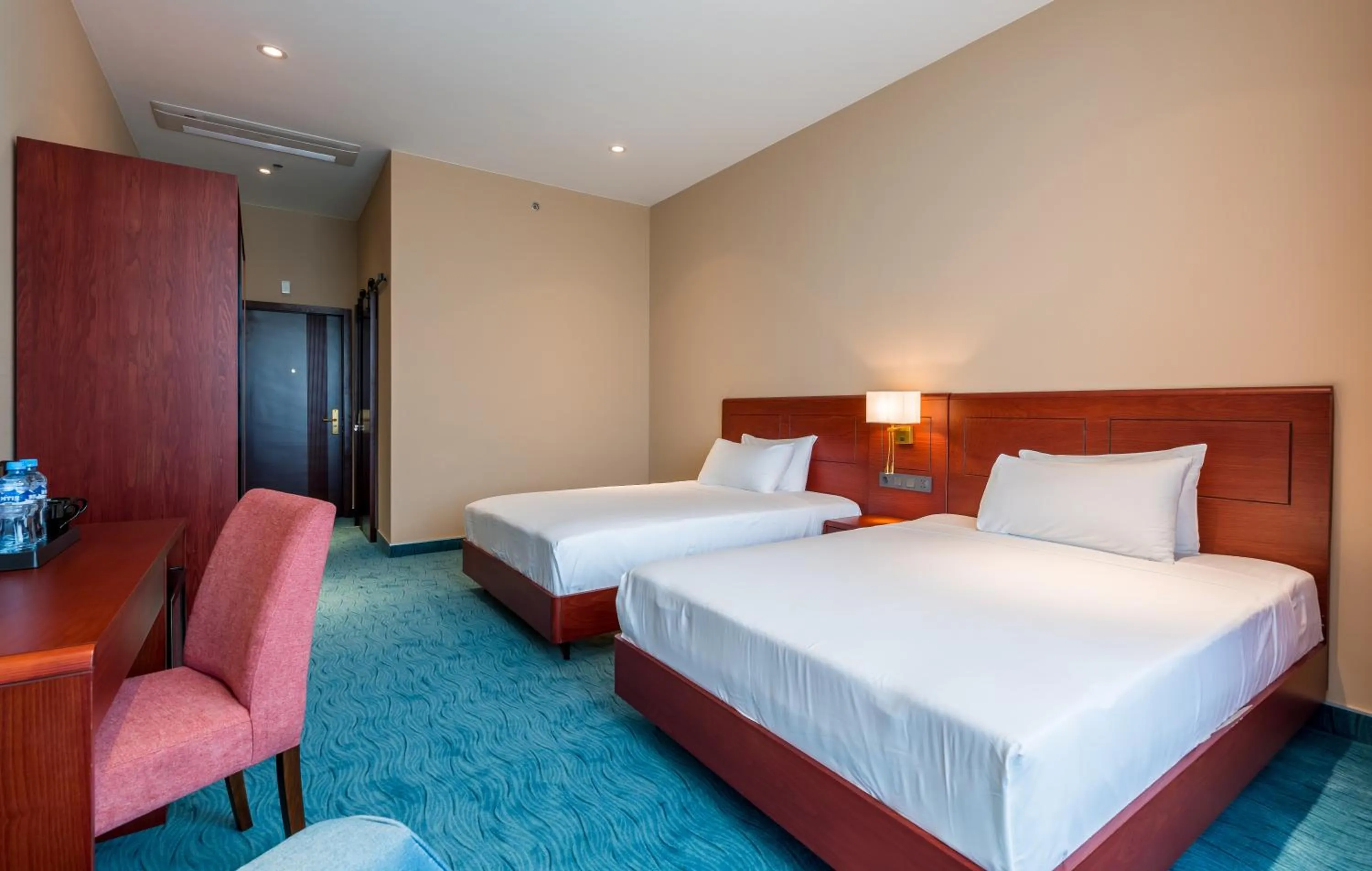 Photo of the whole room in Litz Resort