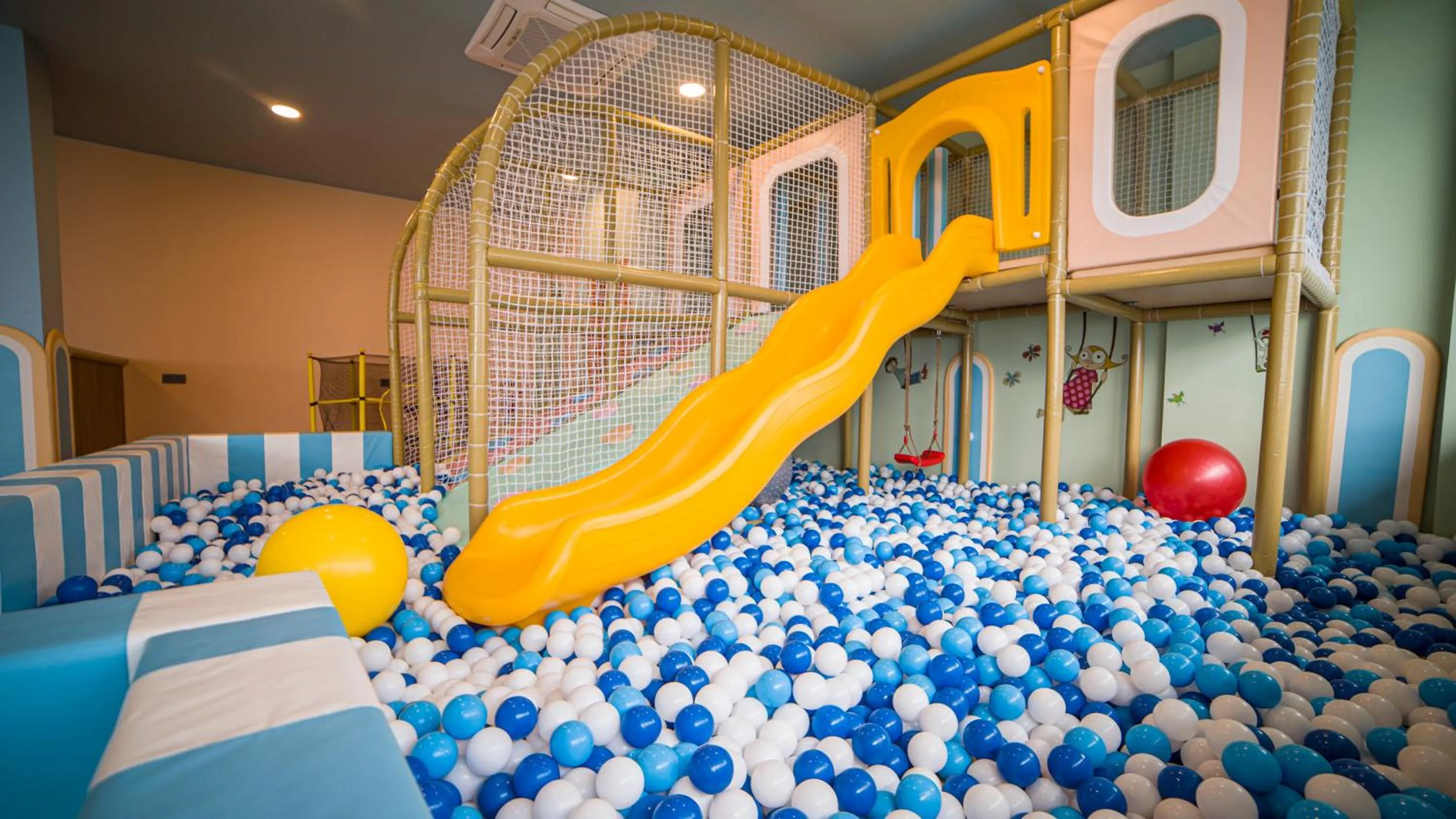 Kids's club in Litz Resort