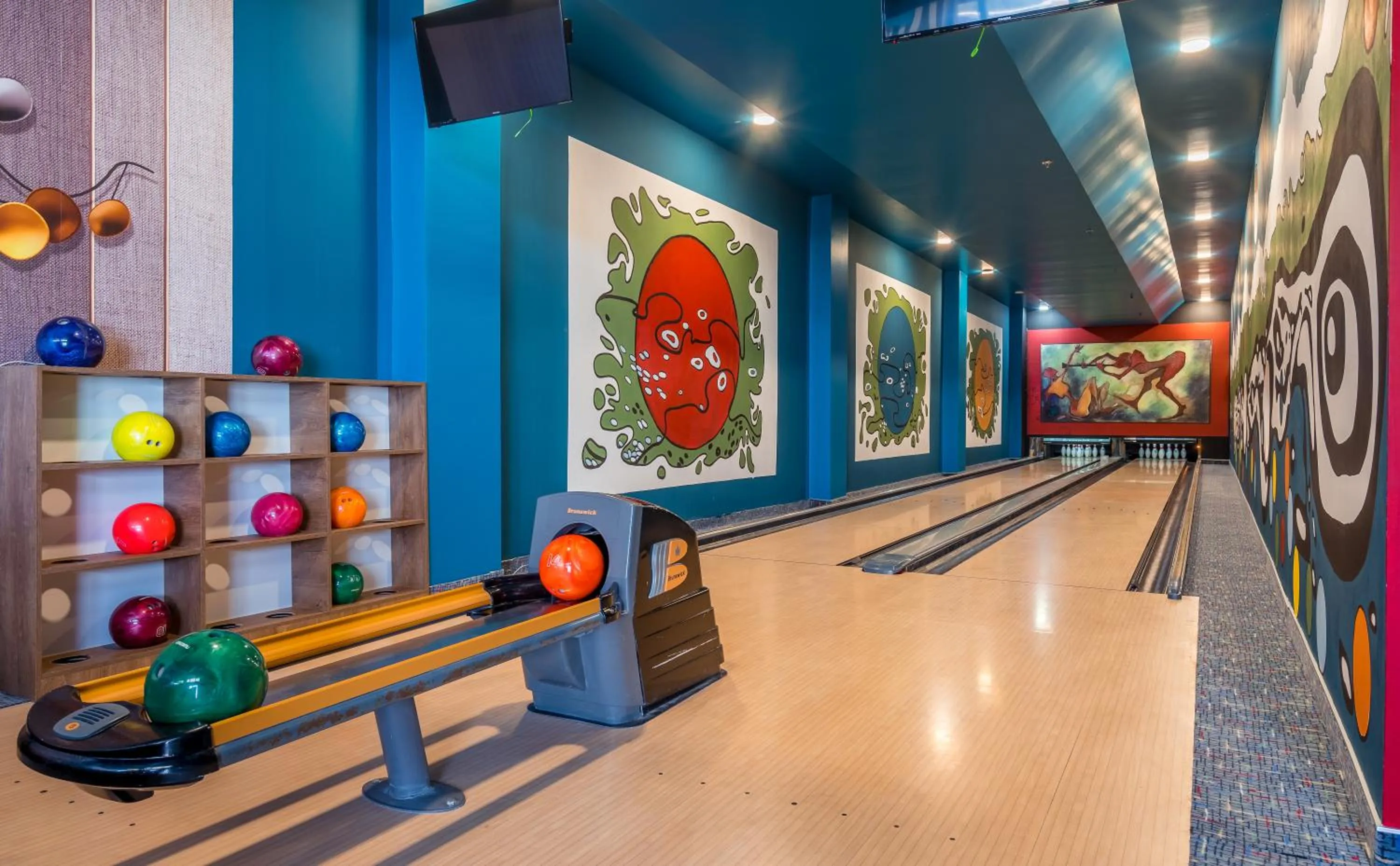 Bowling in Litz Resort