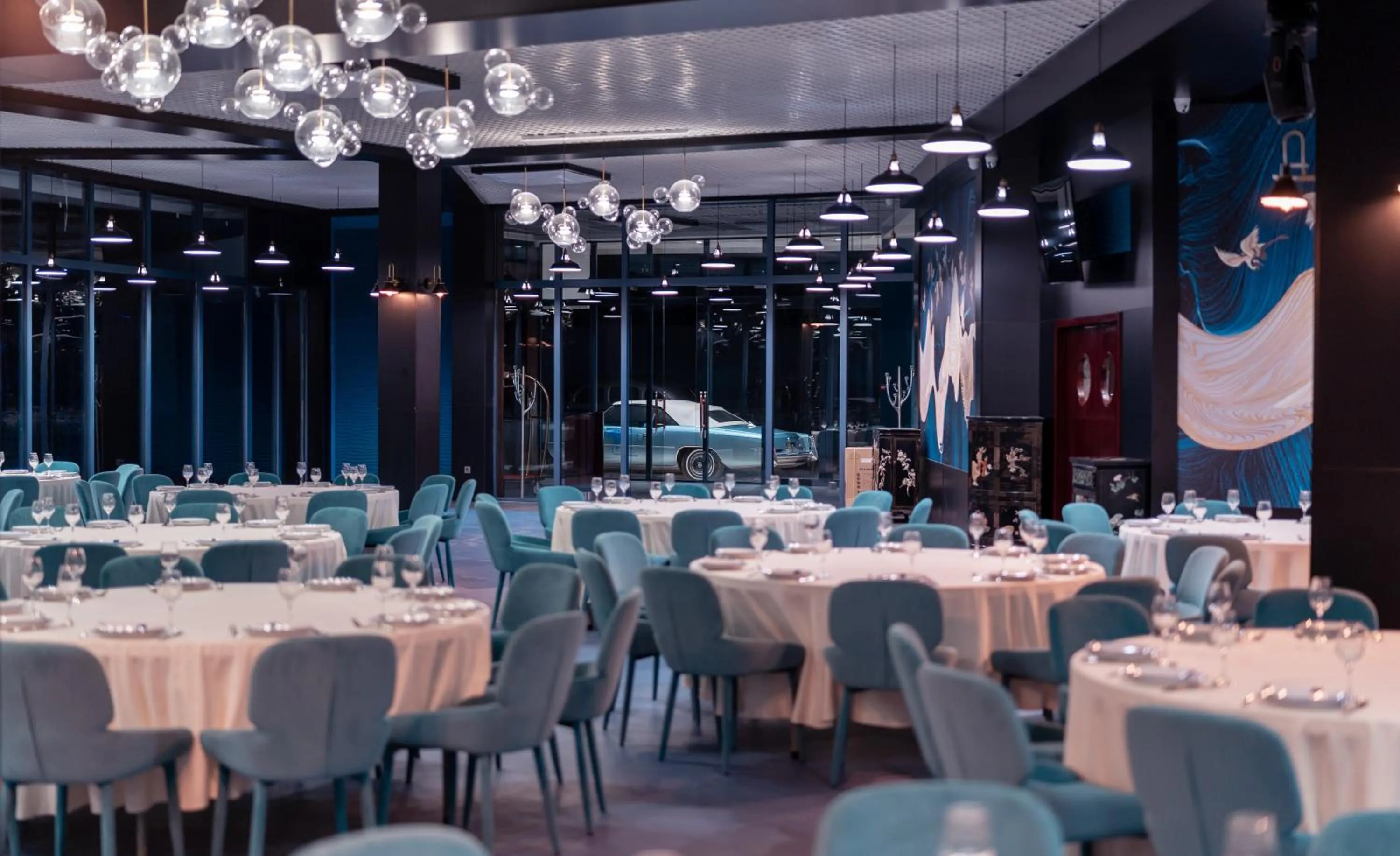 Restaurant/places to eat in Litz Resort