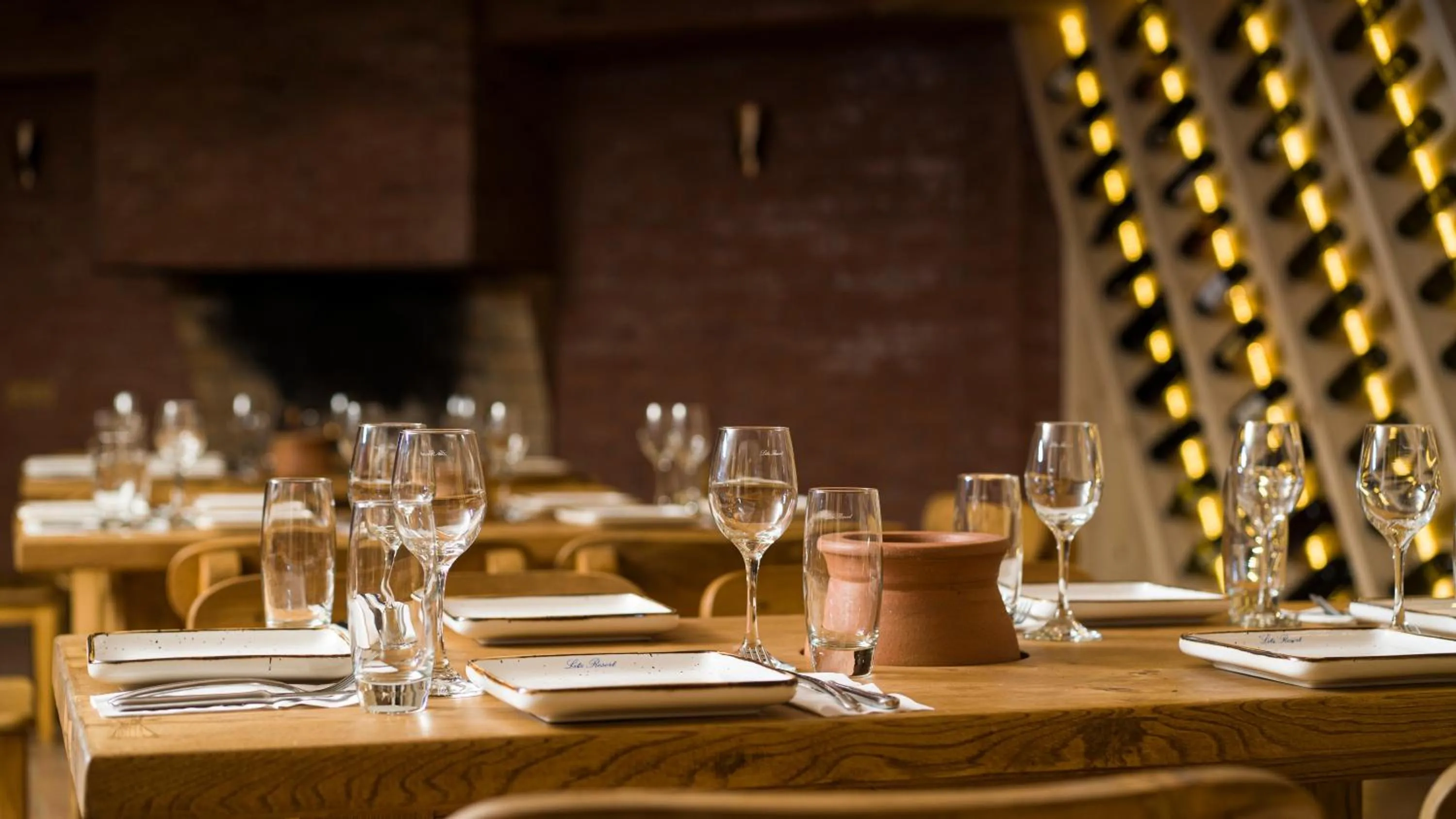 Restaurant/places to eat in Litz Resort