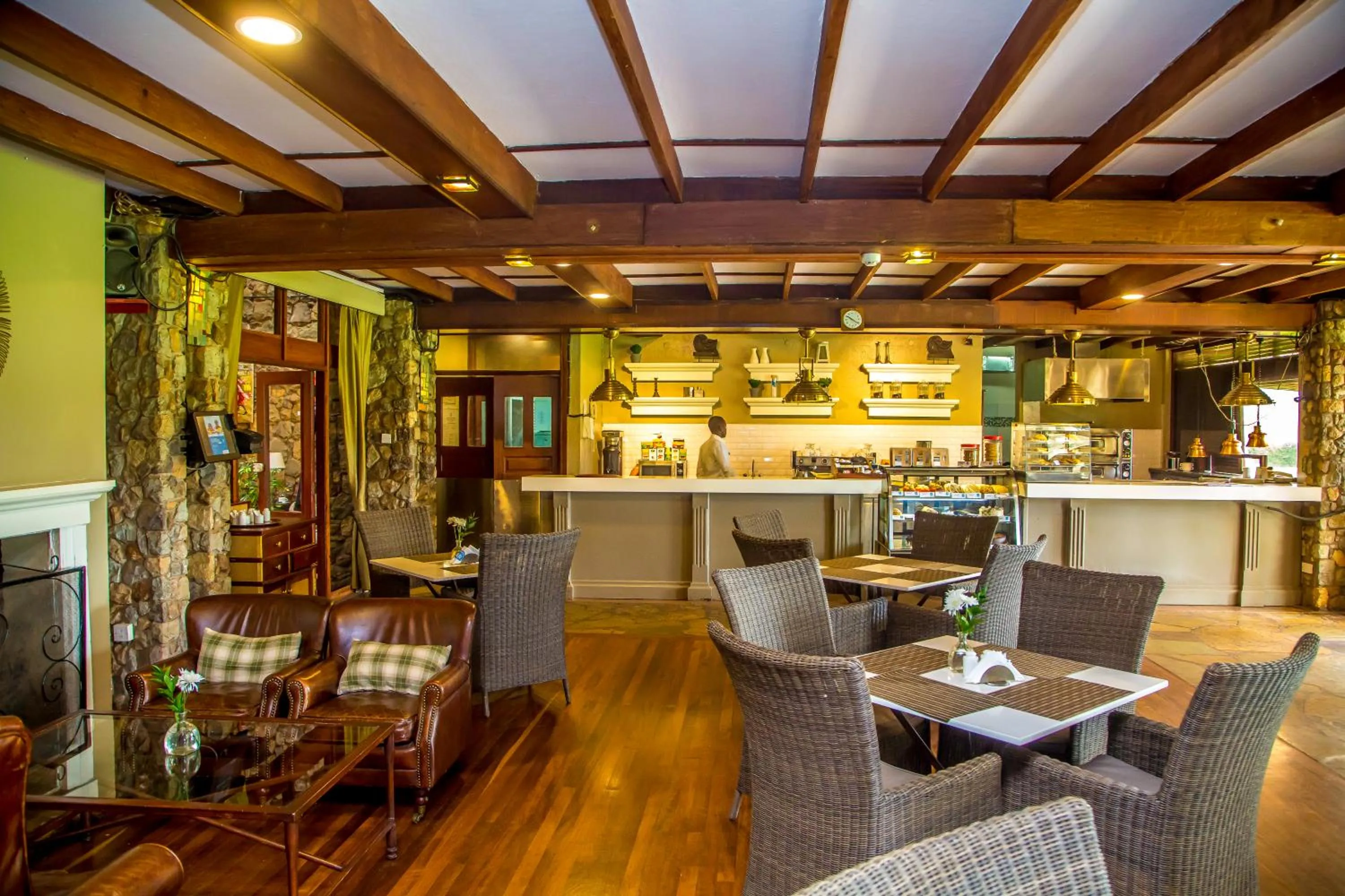 Restaurant/places to eat in The Residences at Karen