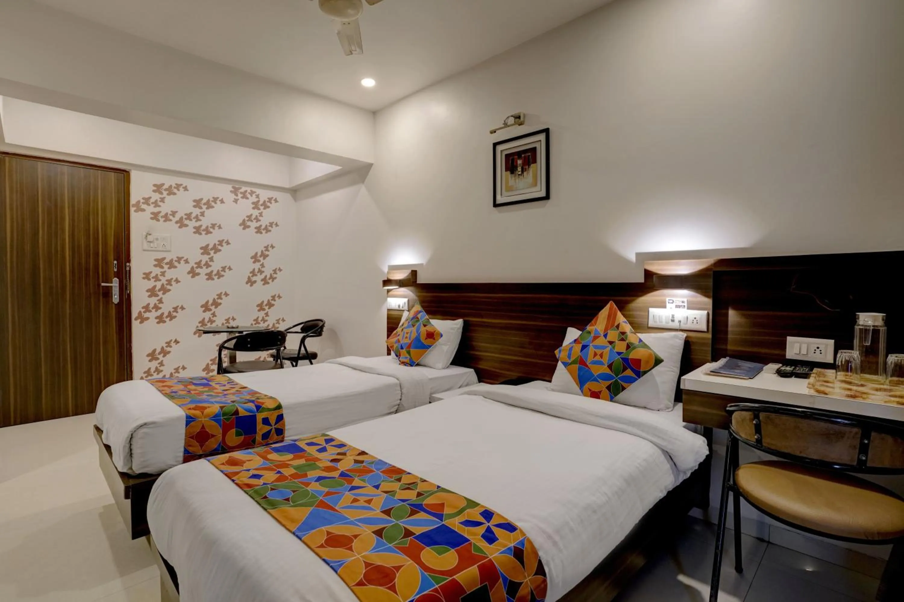 Bed in SriKrishna Paradise Hotel Thane Navi Mumbai