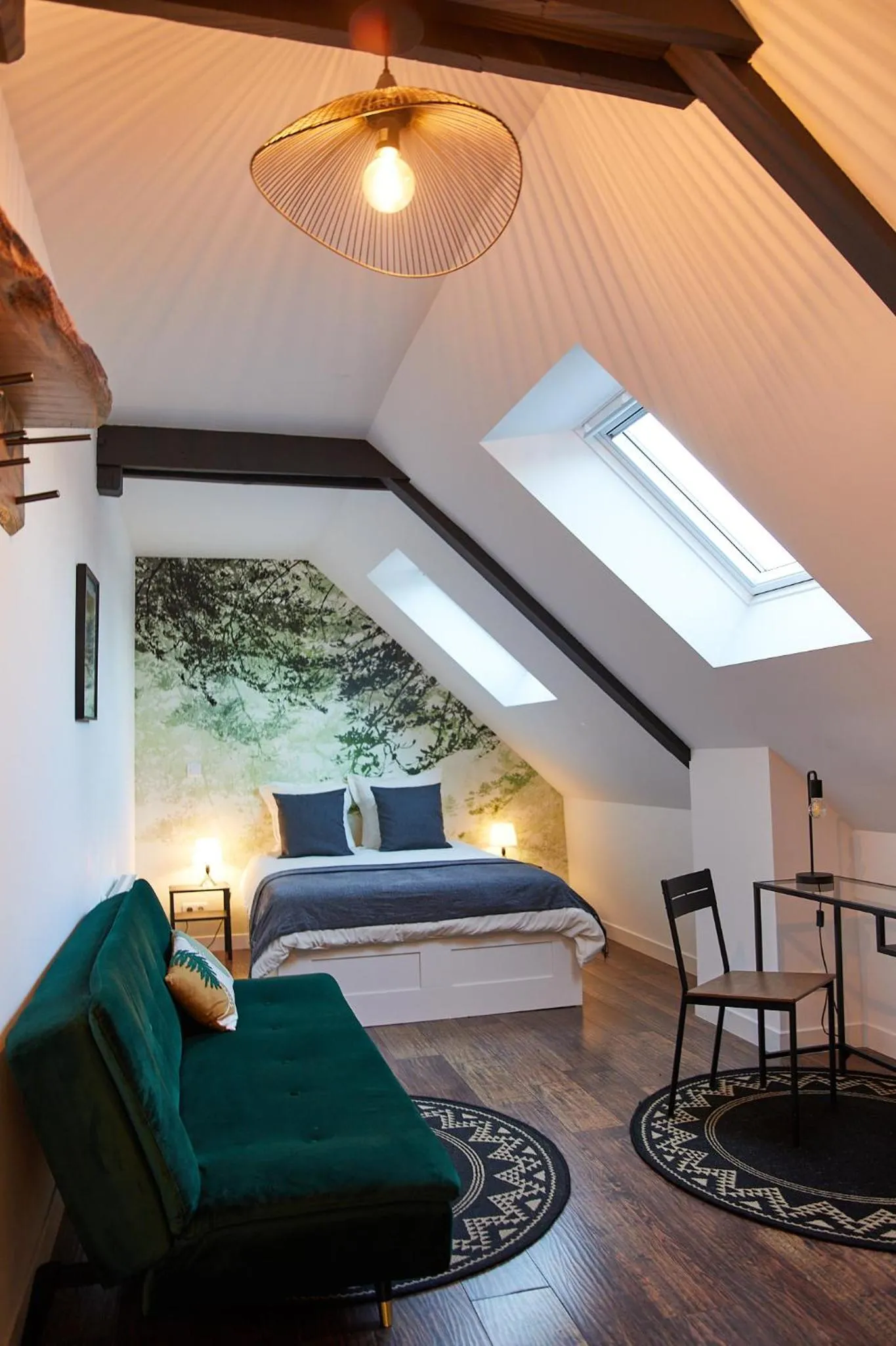 Photo of the whole room, Bed in La Breizhidence