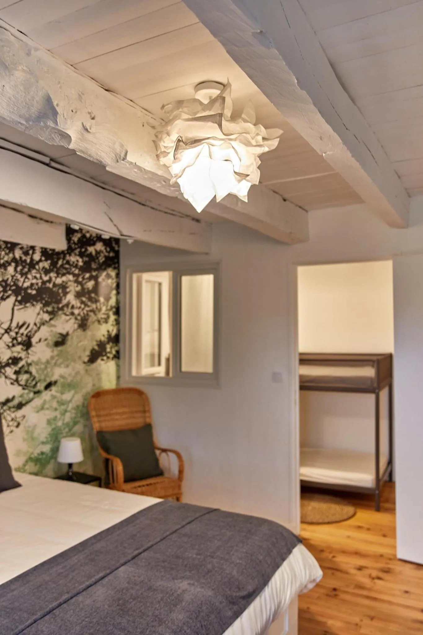 Photo of the whole room, Bed in La Breizhidence
