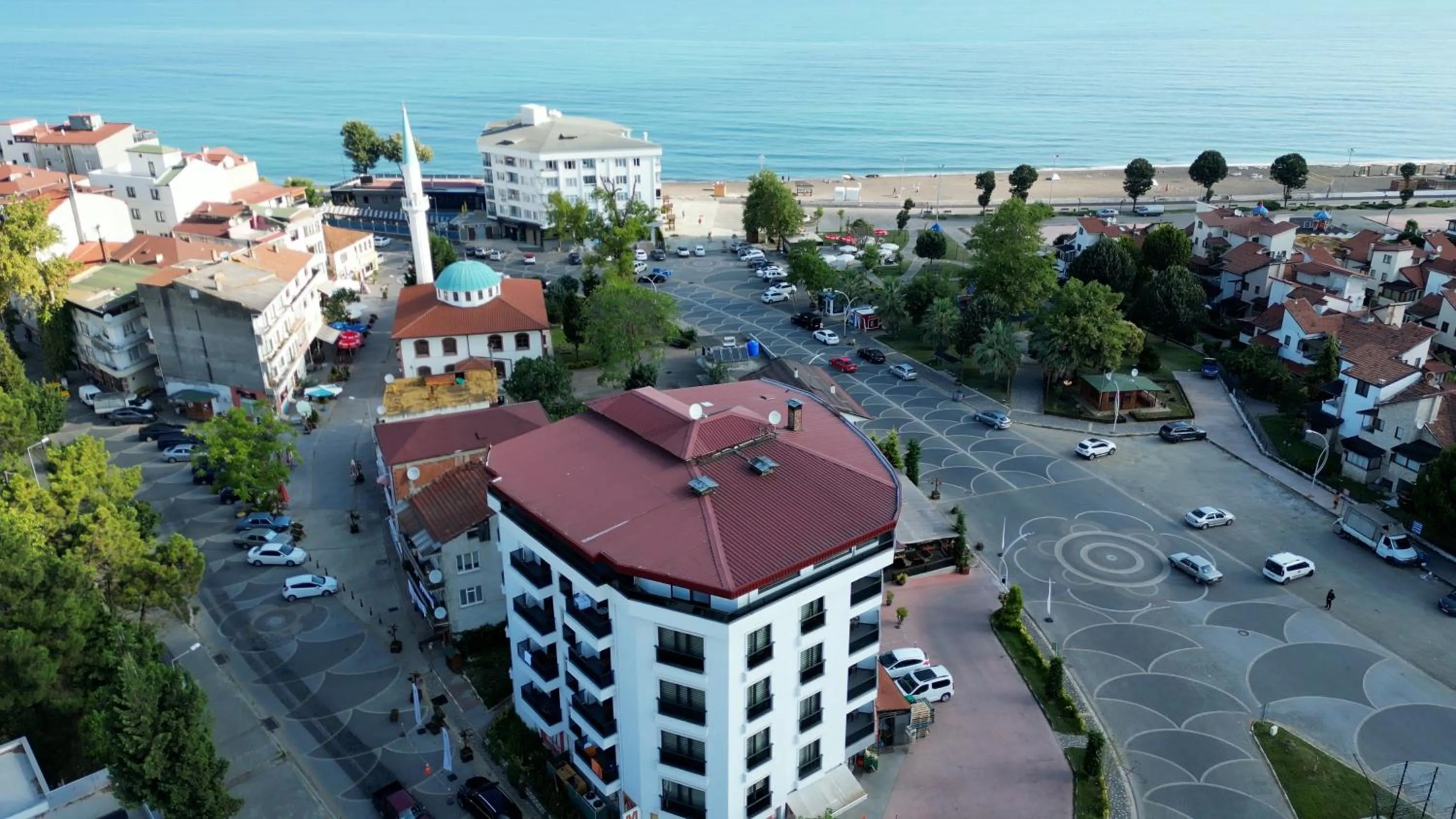 Property building in Ceneviz Suit Hotel