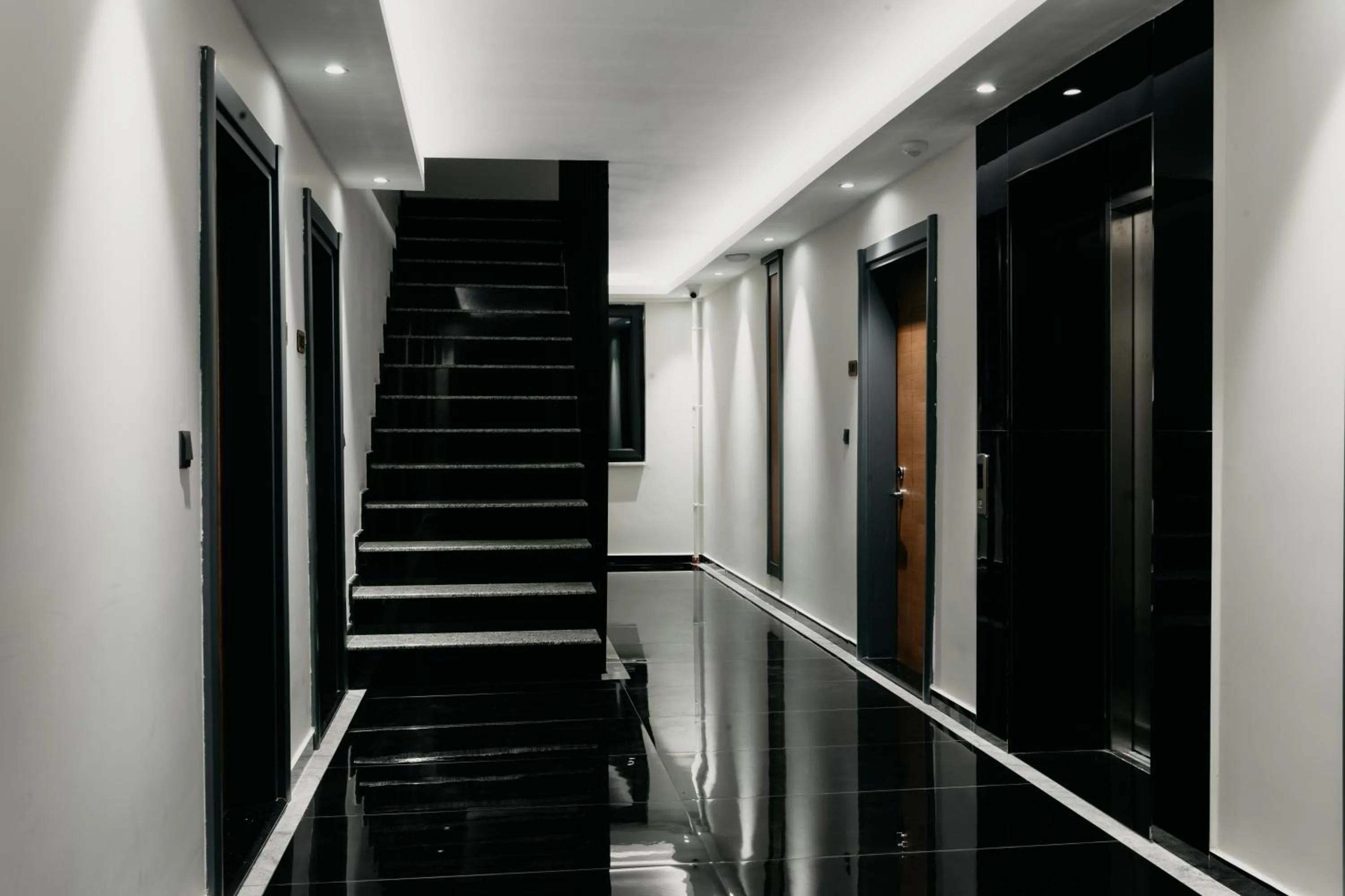 Property building in Ceneviz Suit Hotel