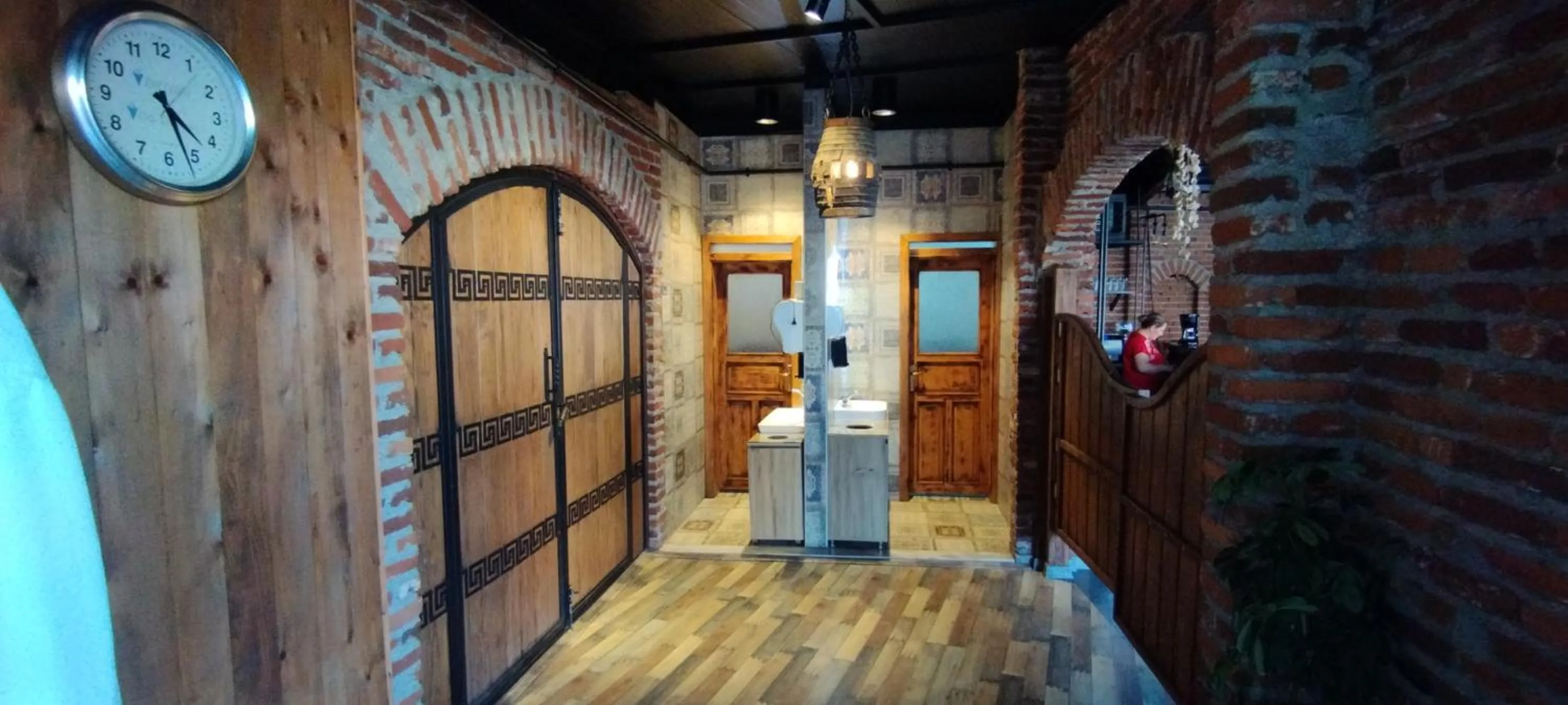 On site in Ceneviz Suit Hotel