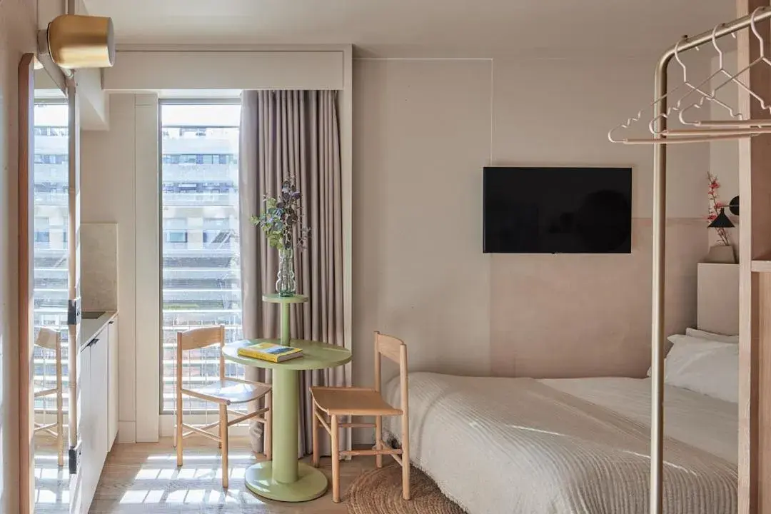 Bed in Buckle Street Studios by Locke, Aldgate Bed in Buckle Street Studios by Locke, Aldgate