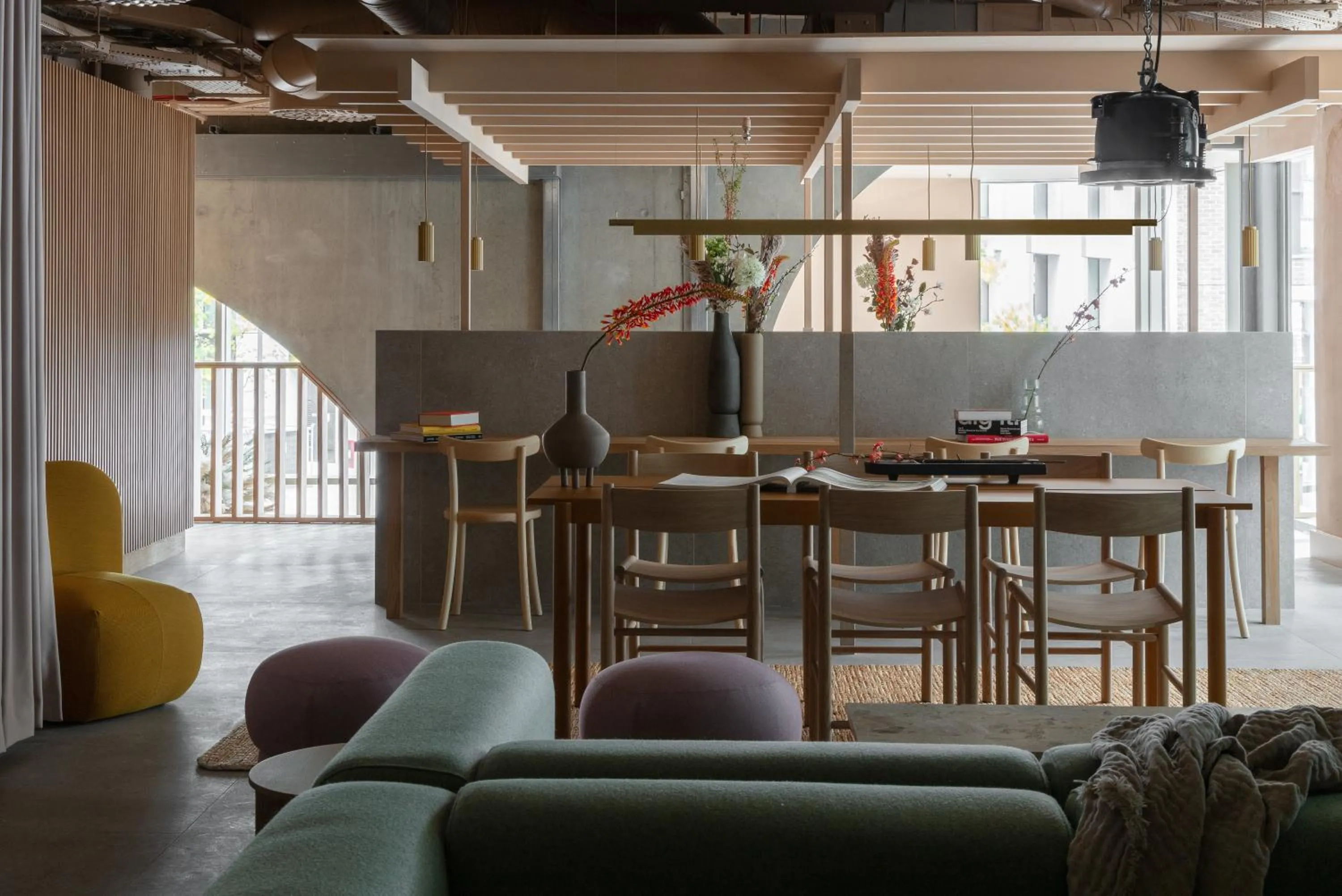 Lounge or bar in Buckle Street Studios by Locke, Aldgate