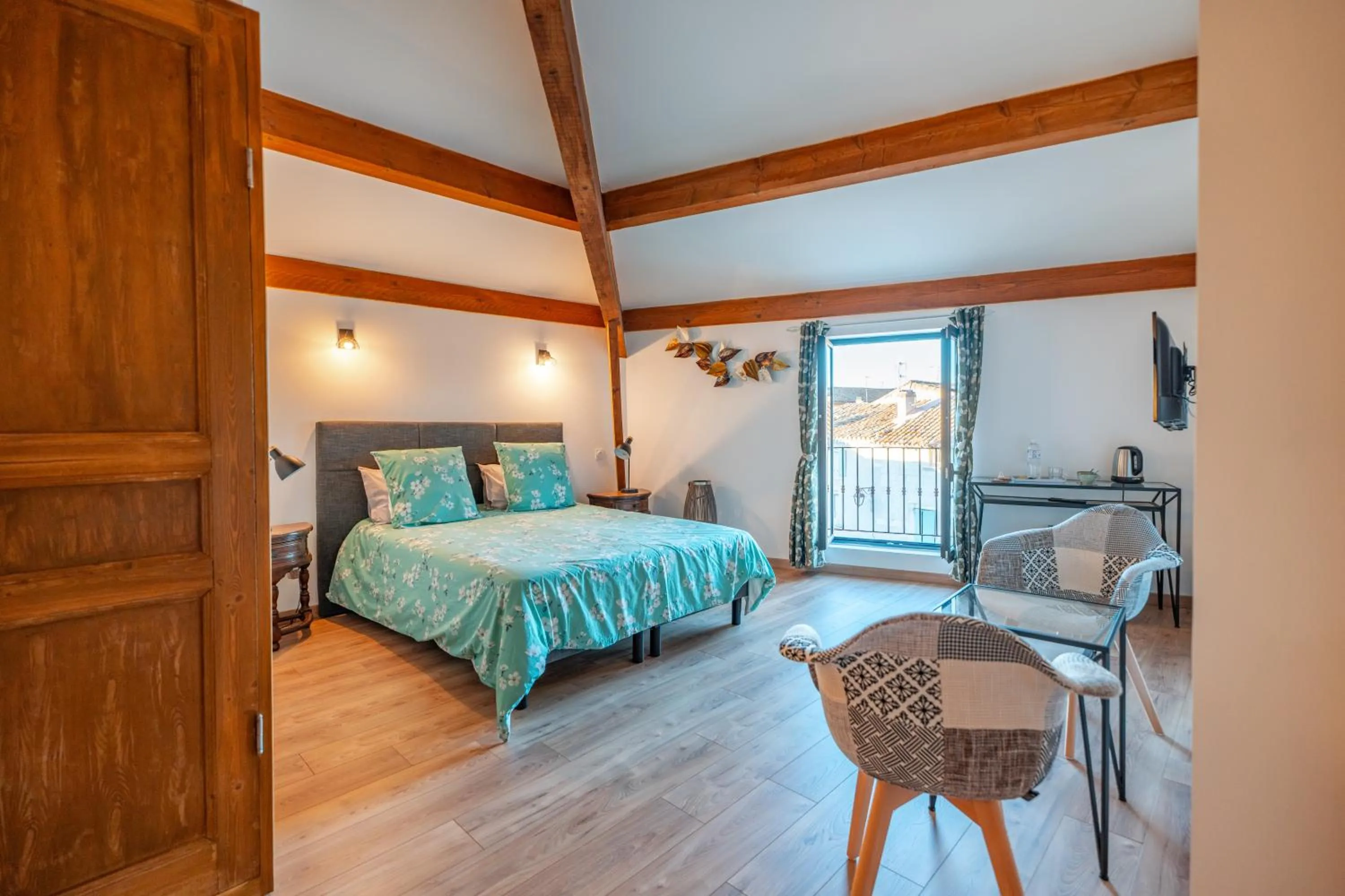 Les Greniers Du Château