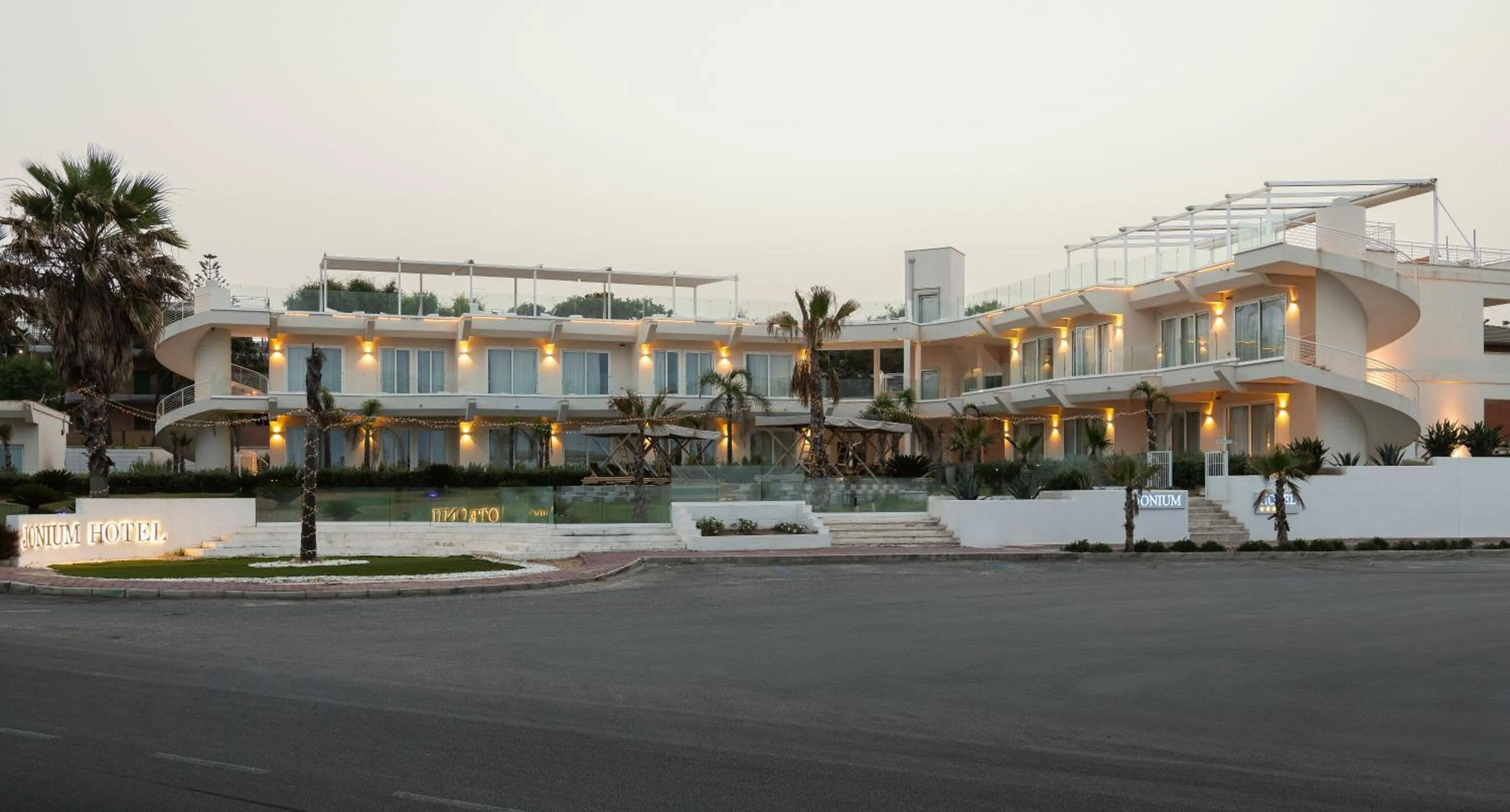 JONIUM Hotel Residence