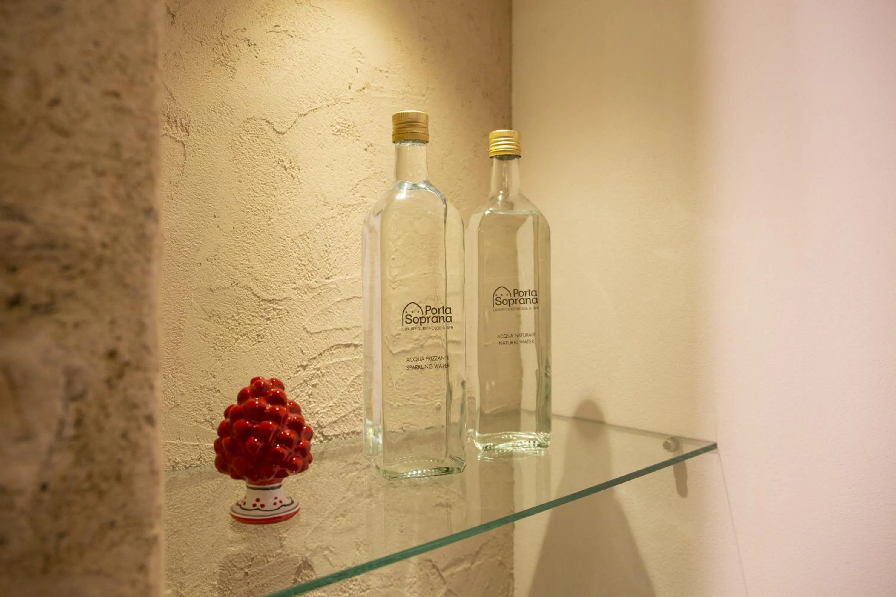 Decorative detail in PORTA SOPRANA luxury guest House & spa