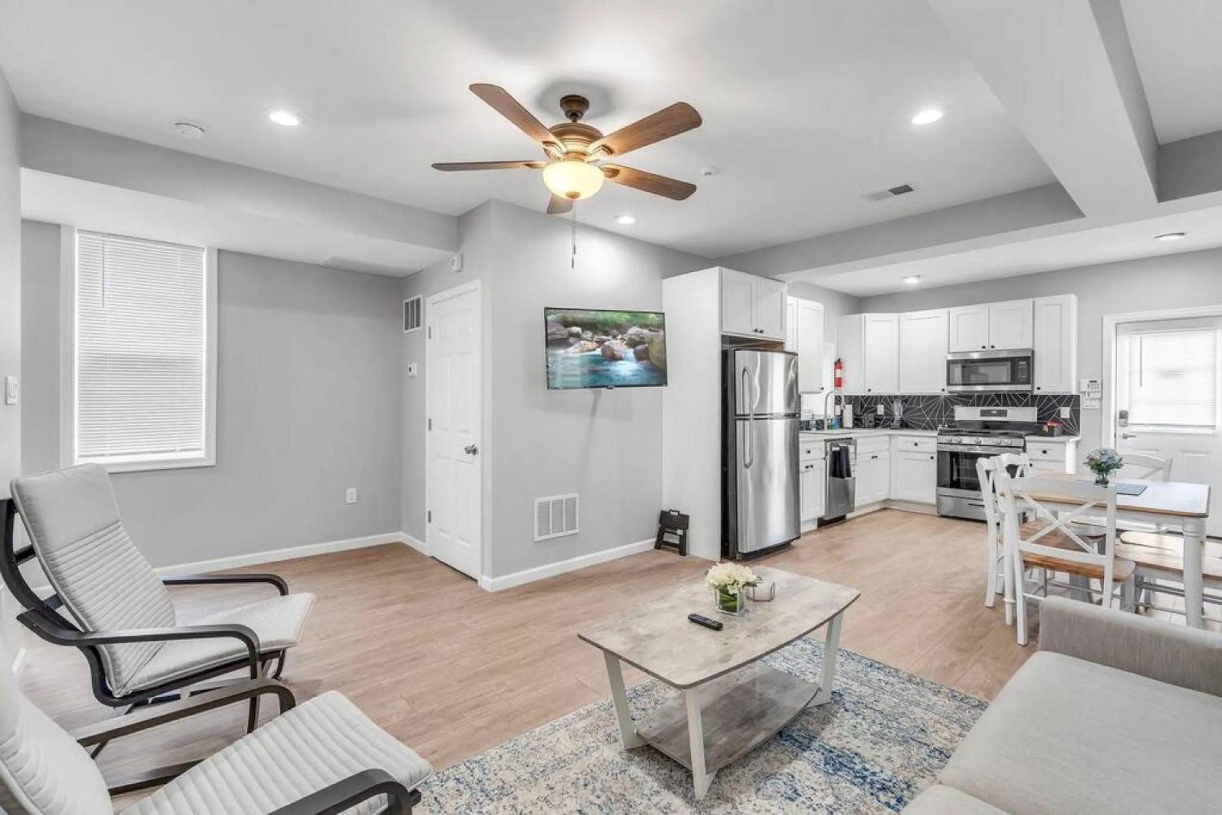 Photo of the whole room in Dave and Busters, Outlets, Convention Center across street w Parking - Sleeps 15