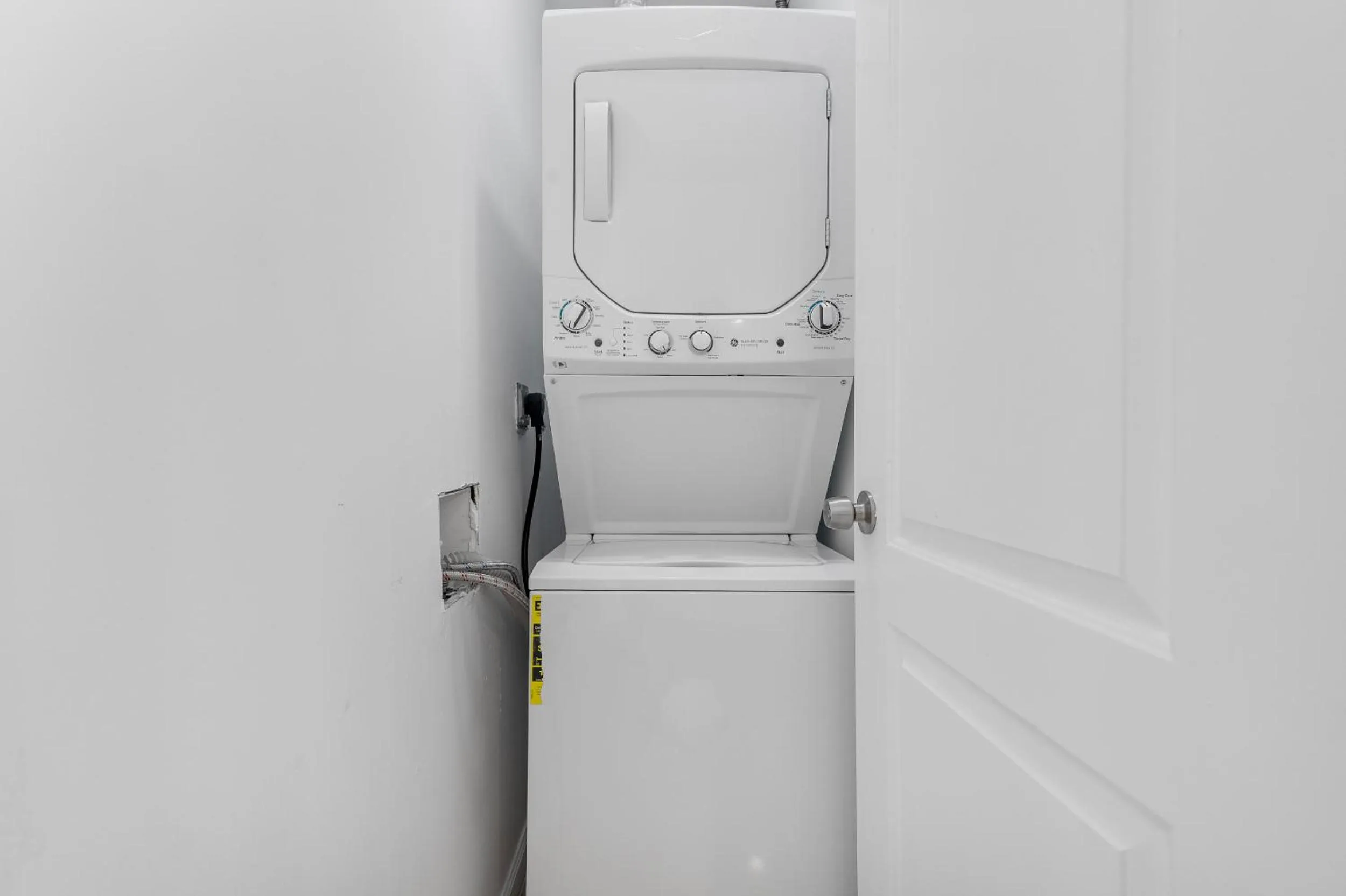 washing machine in Isle of Venice Residence and Marina