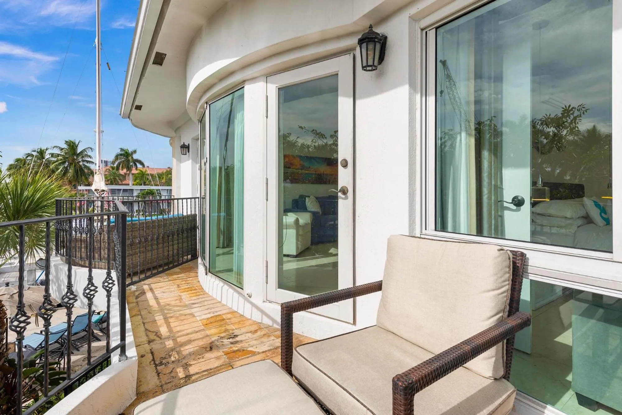 Balcony/Terrace in Isle of Venice Residence and Marina