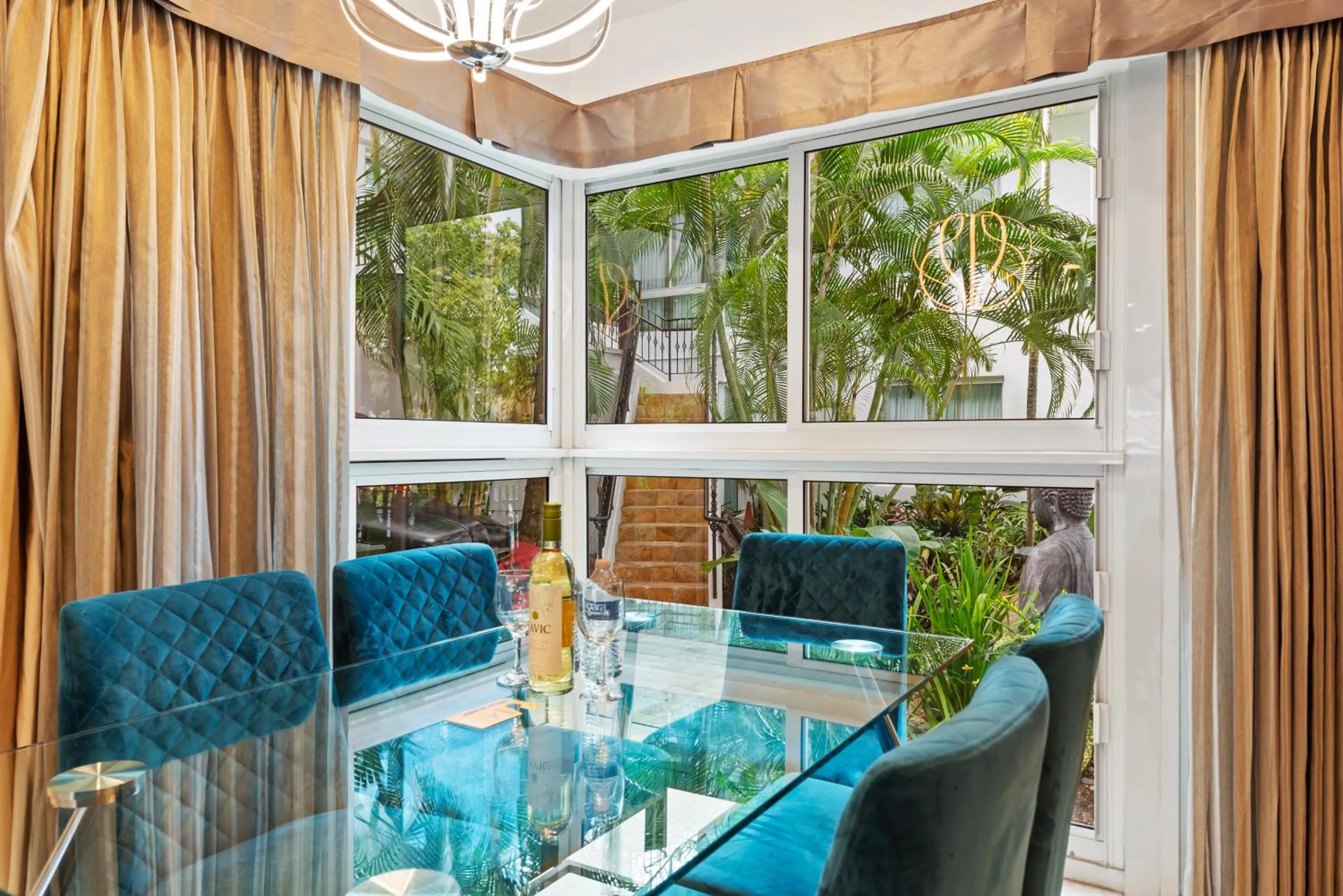 Dinner in Isle of Venice Residence and Marina