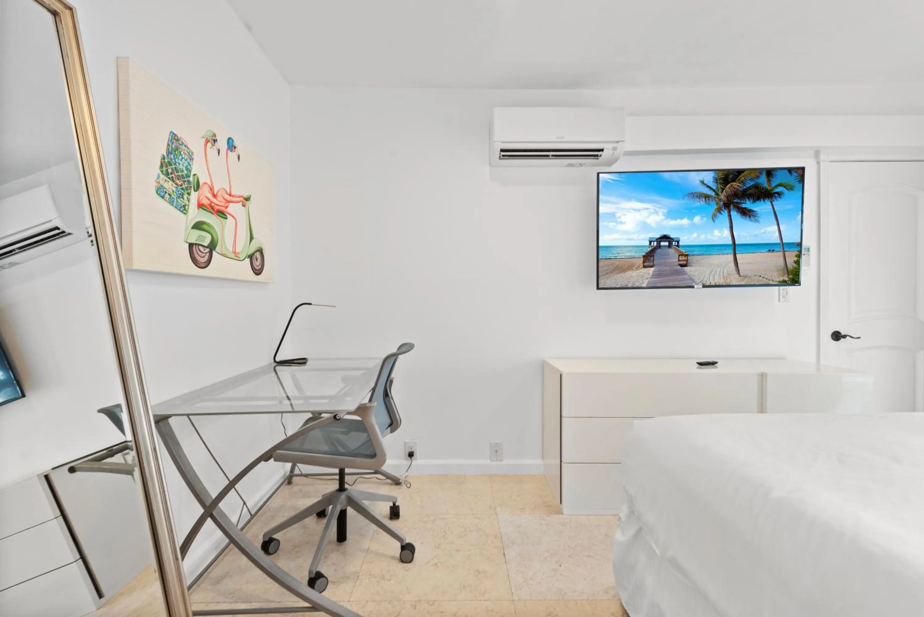 Bedroom, Bed in Isle of Venice Residence and Marina