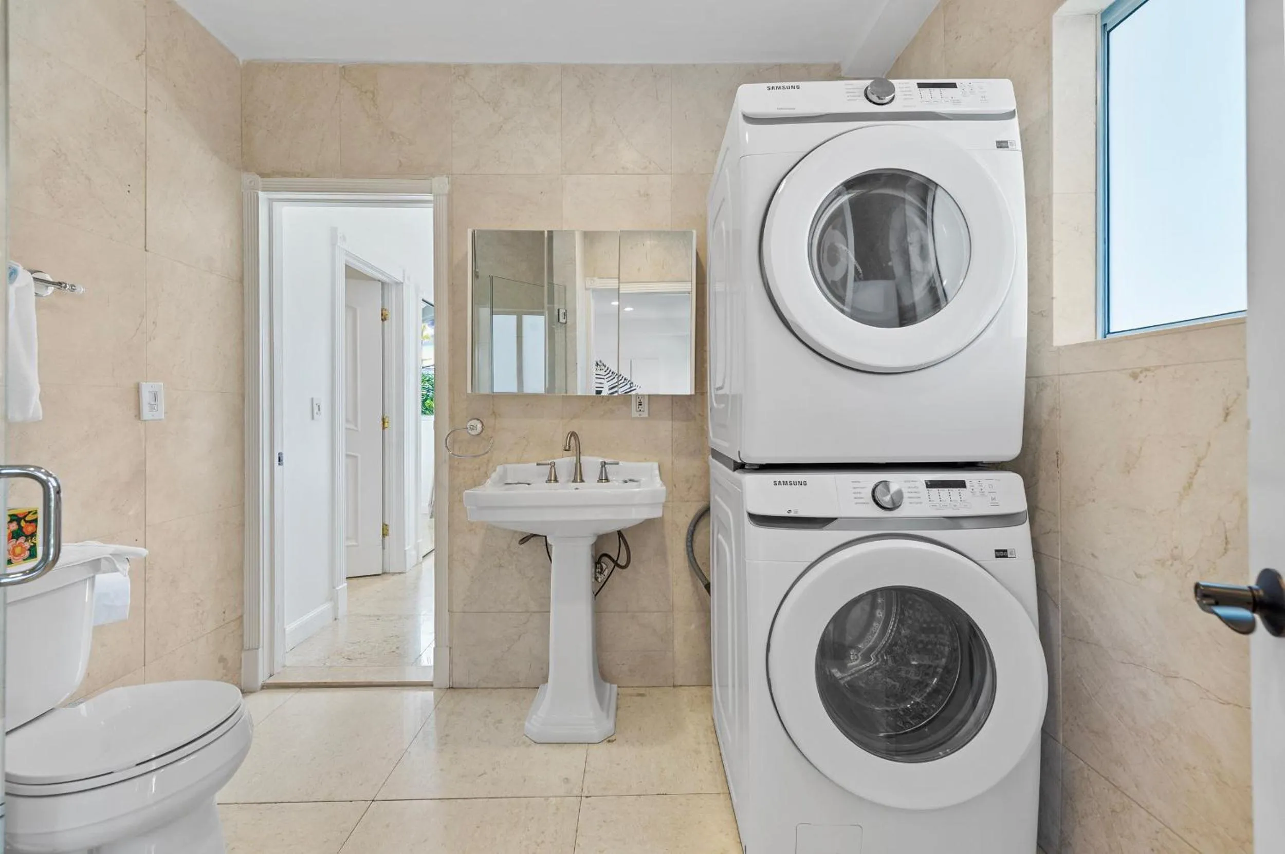 washing machine in Isle of Venice Residence and Marina