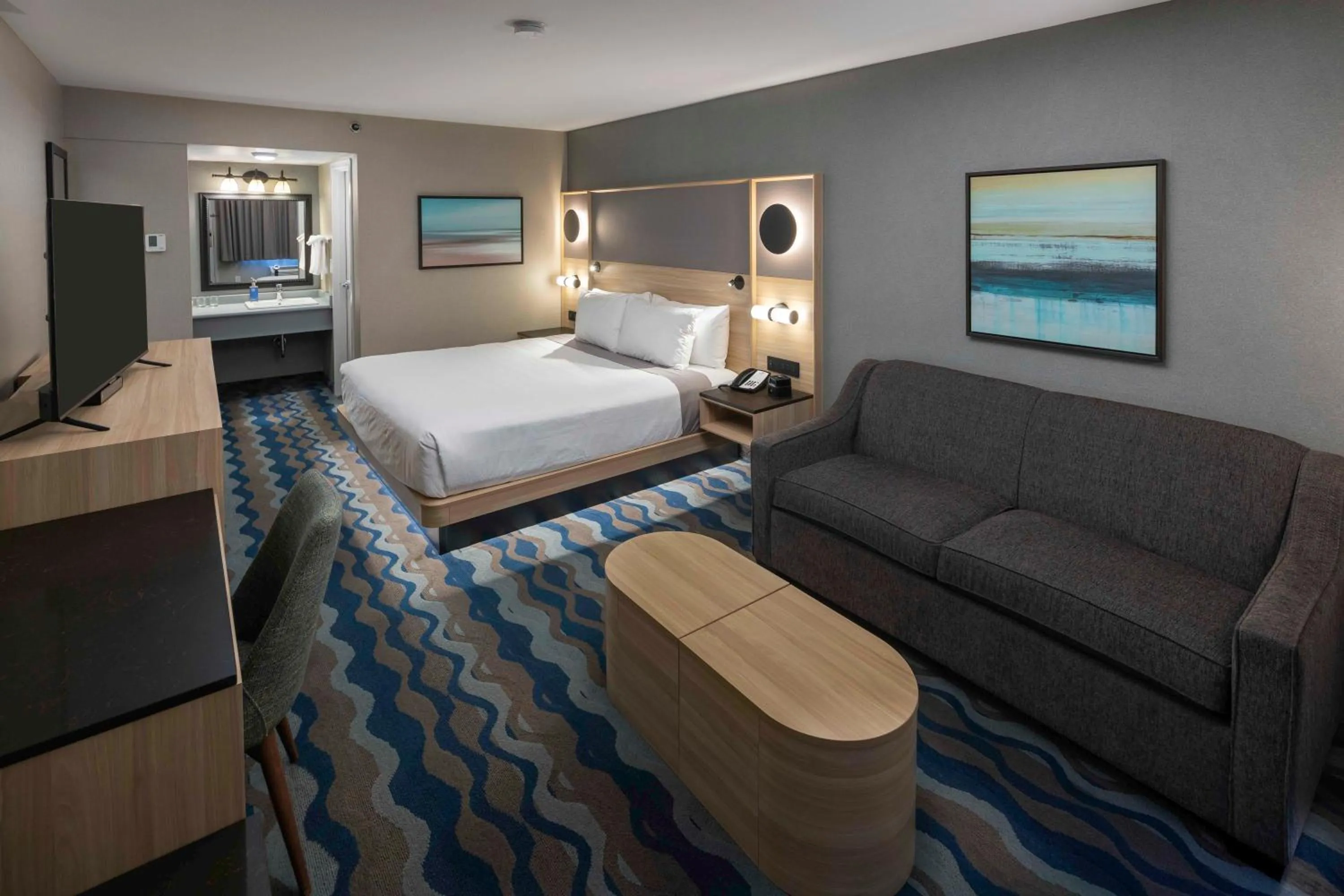 Bed in Accent Inns Vancouver Airport