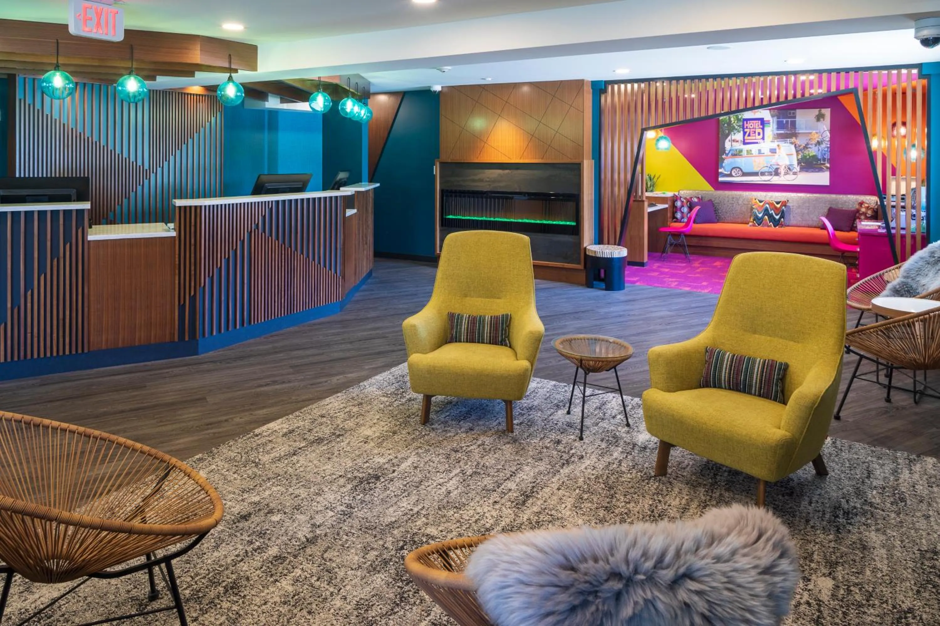 Lobby or reception, Bed in Accent Inns Vancouver Airport