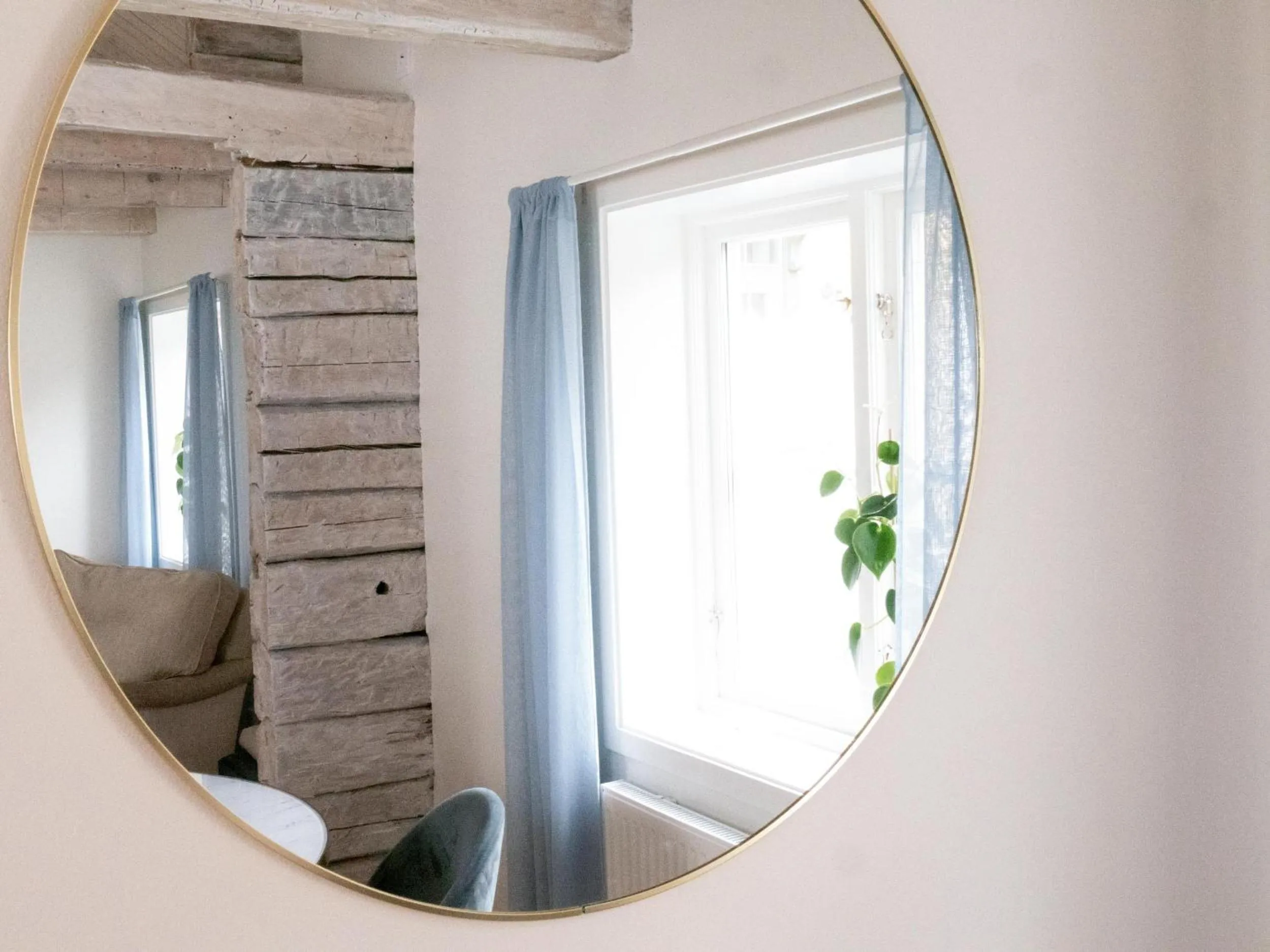 Dining area in Pomona Living