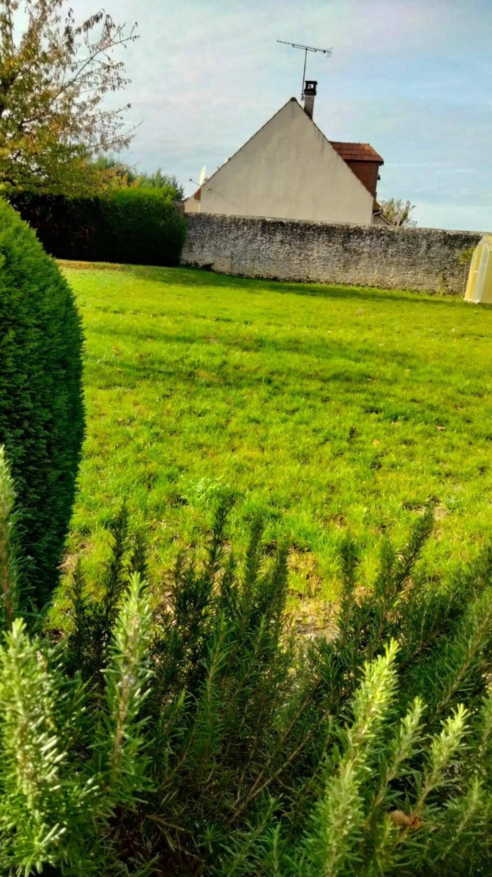Chambre meublée indépendante, jacuzzi dans la chambre située à Amblainville à 35 minutes de Paris