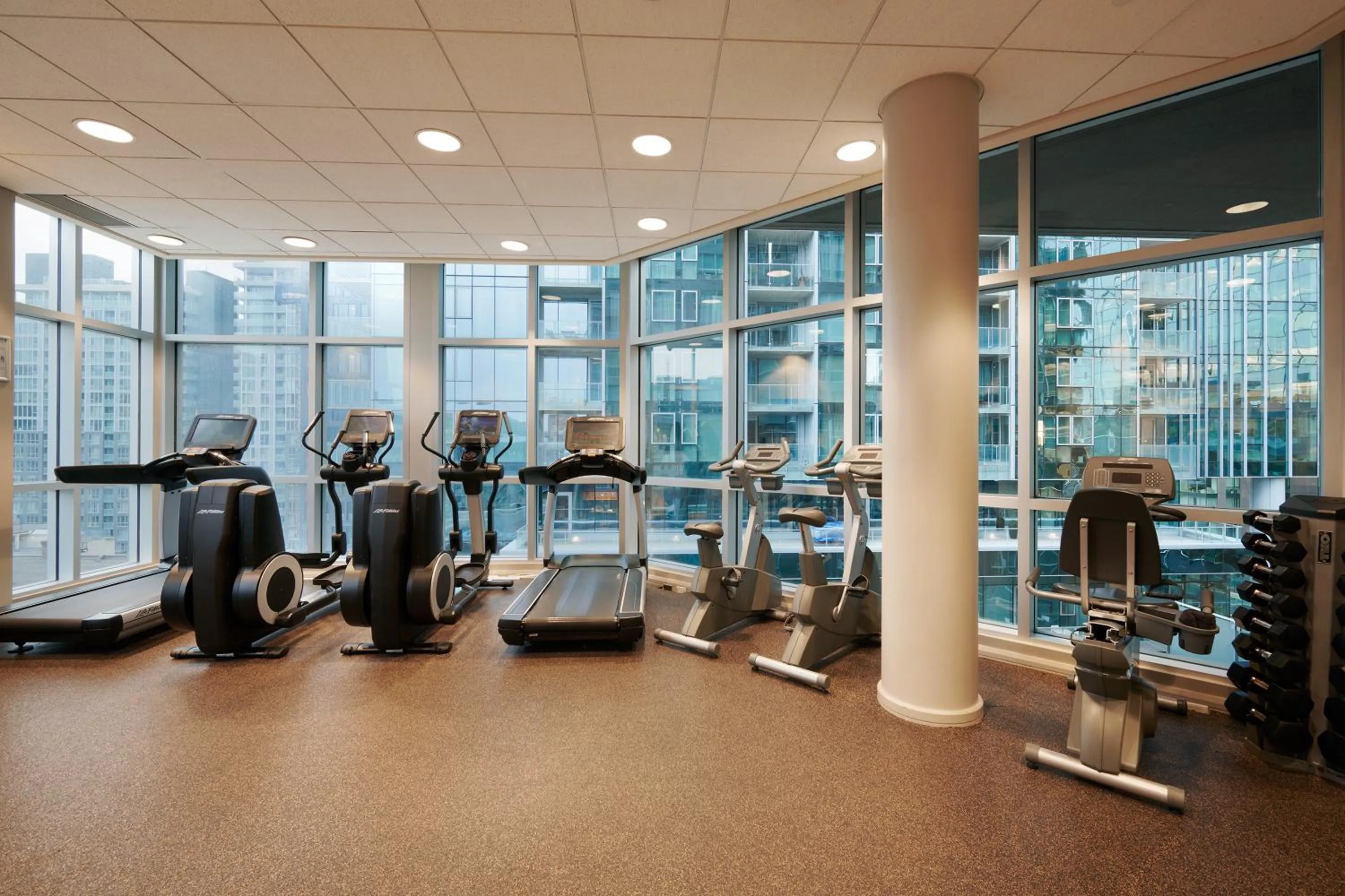 Fitness centre/facilities in Warwick Le Crystal - Montréal