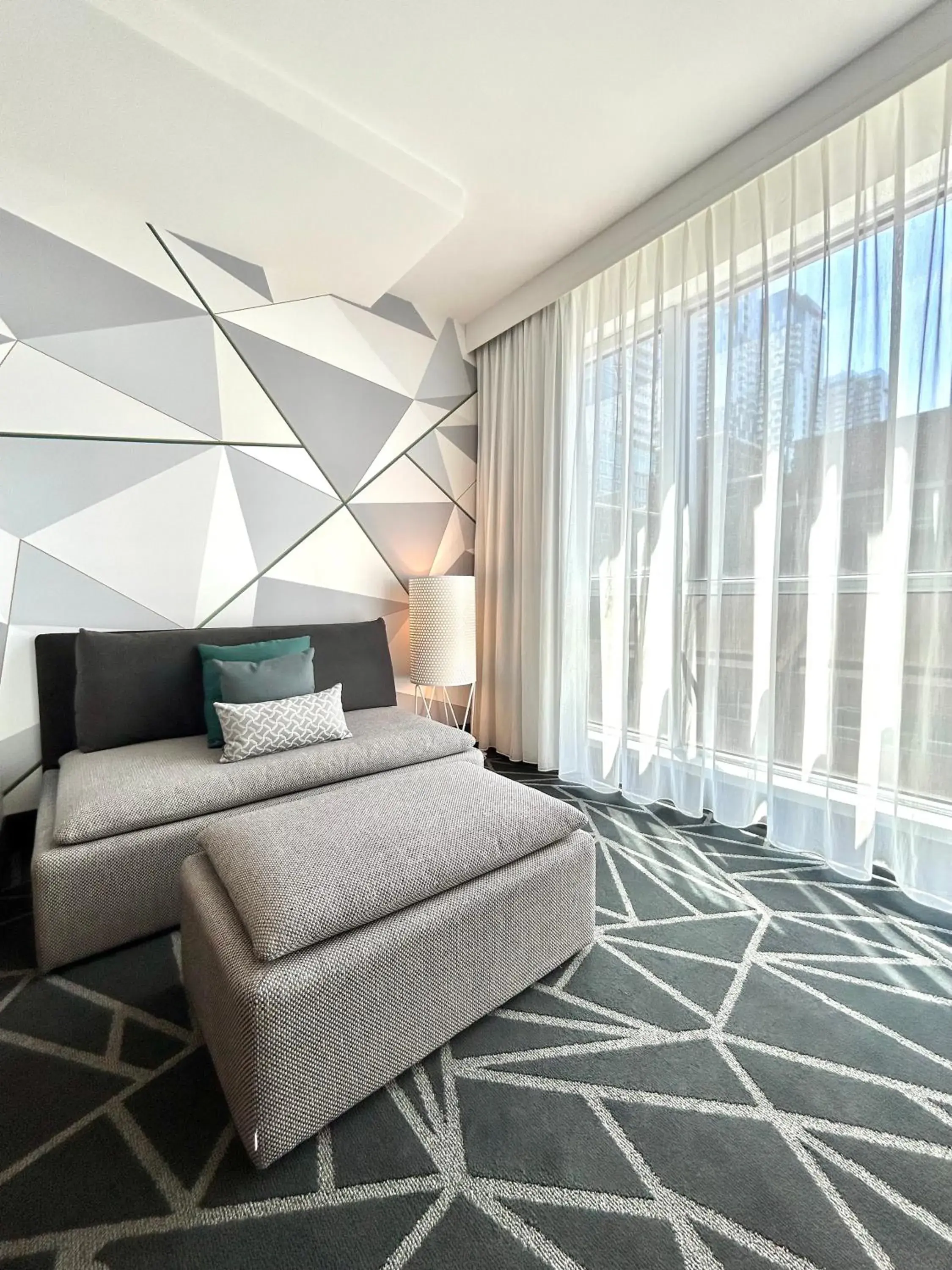 Shower, Bed in Warwick Le Crystal - Montréal Shower, Bed in Warwick Le Crystal - Montréal