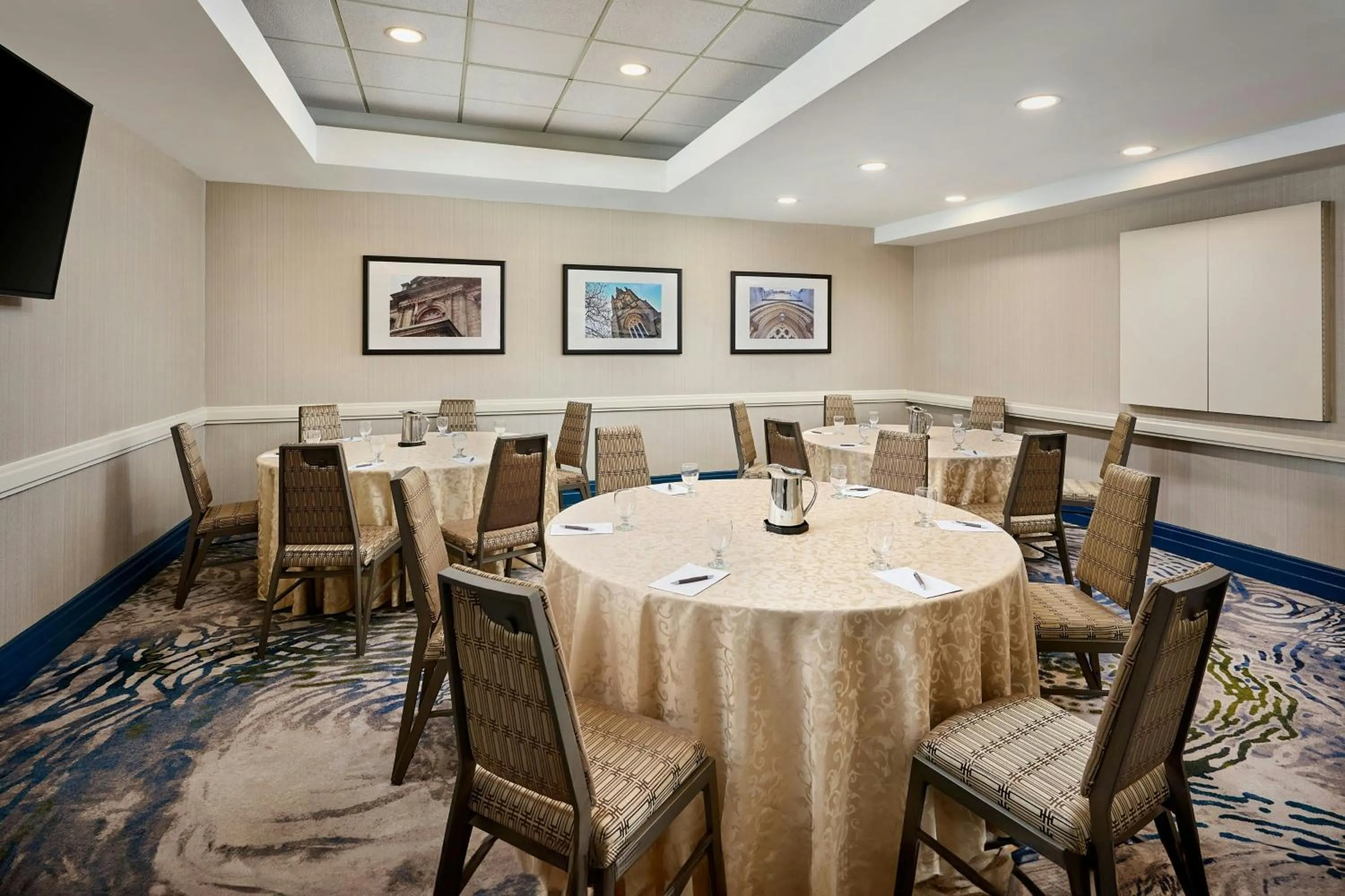 Meeting/conference room in Sheraton Hamilton Hotel