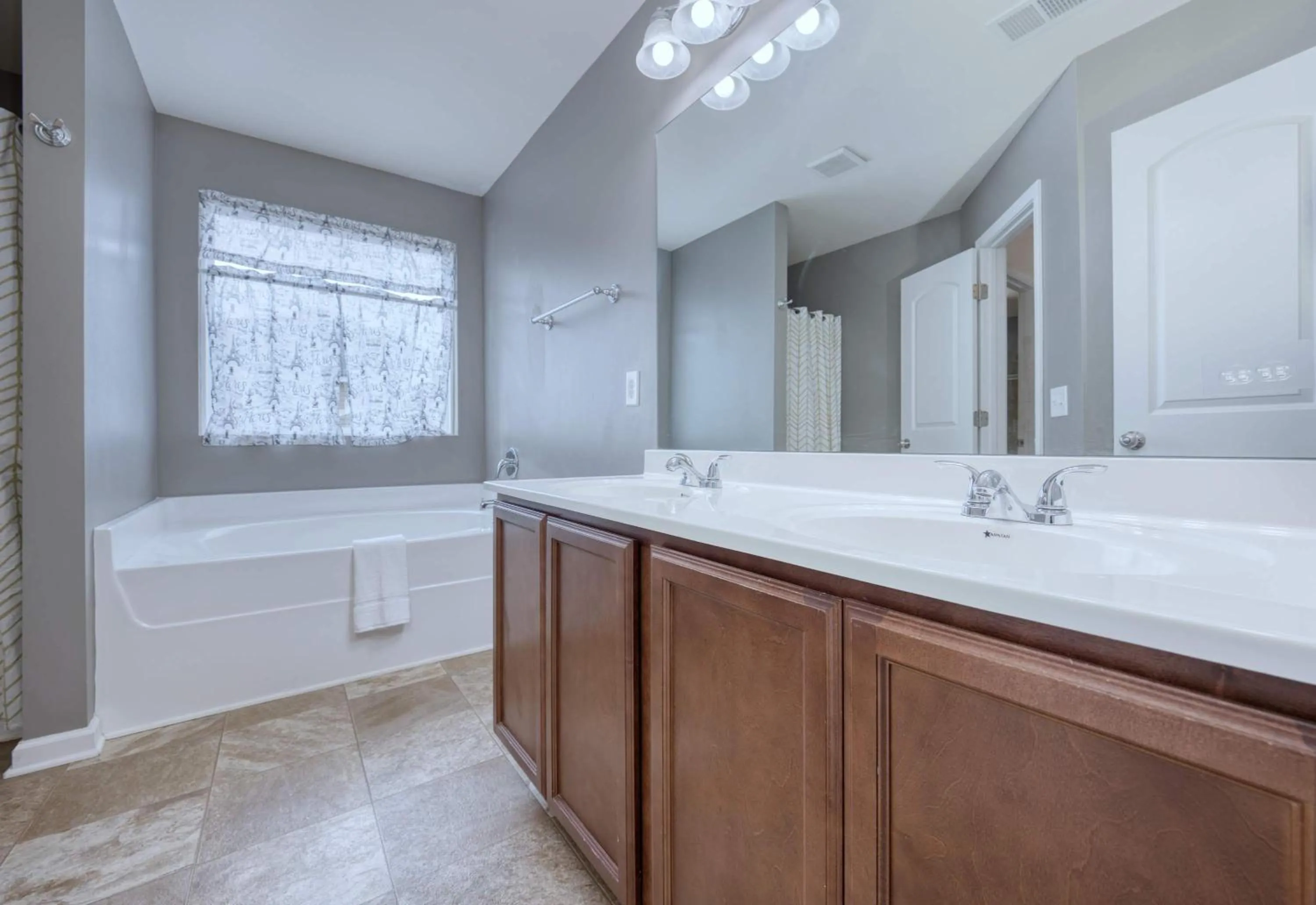 The Benning Game House 2 Near Base & Downtown