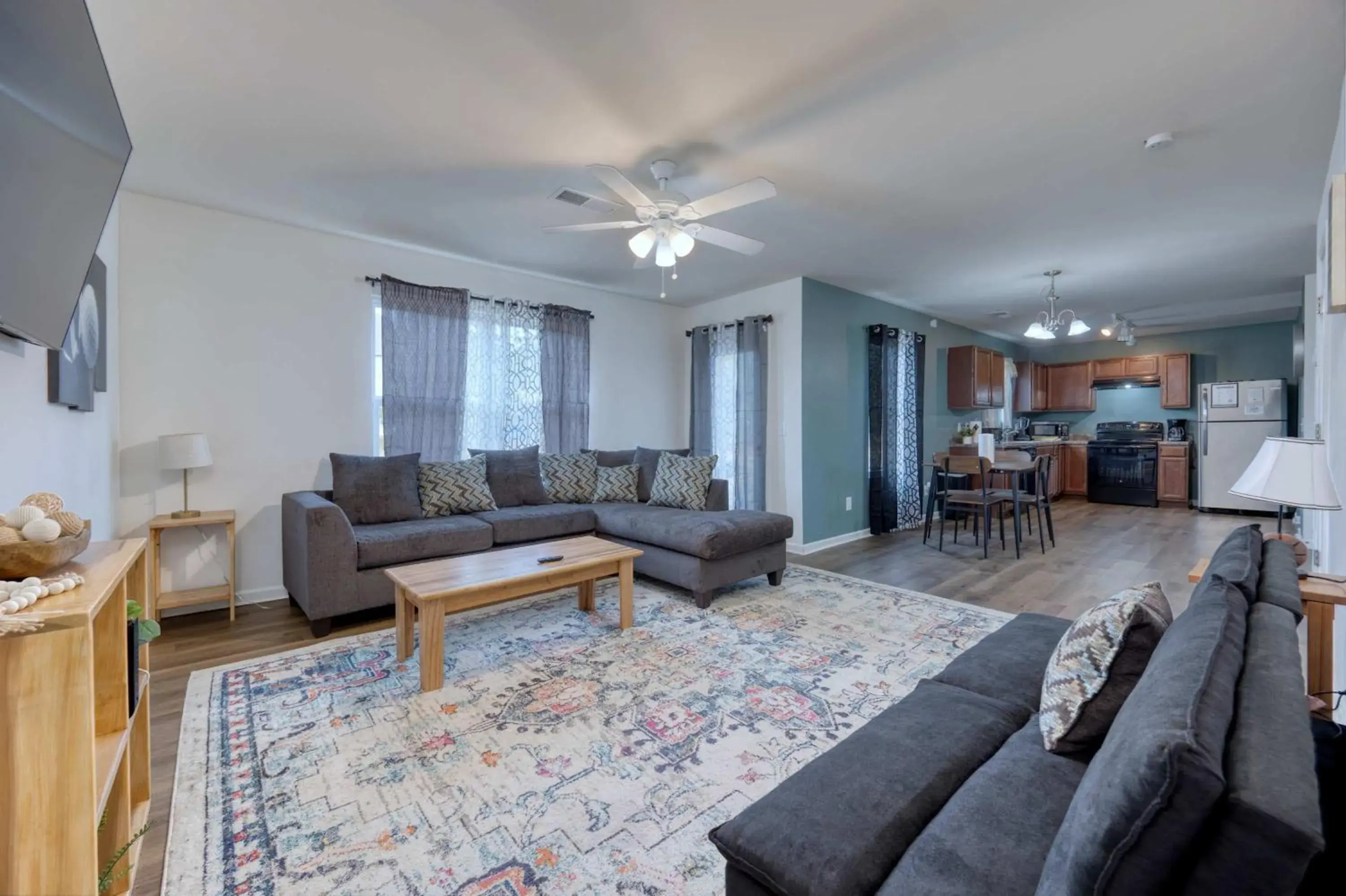 The Benning Game House 2 Near Base & Downtown The Benning Game House 2 Near Base & Downtown