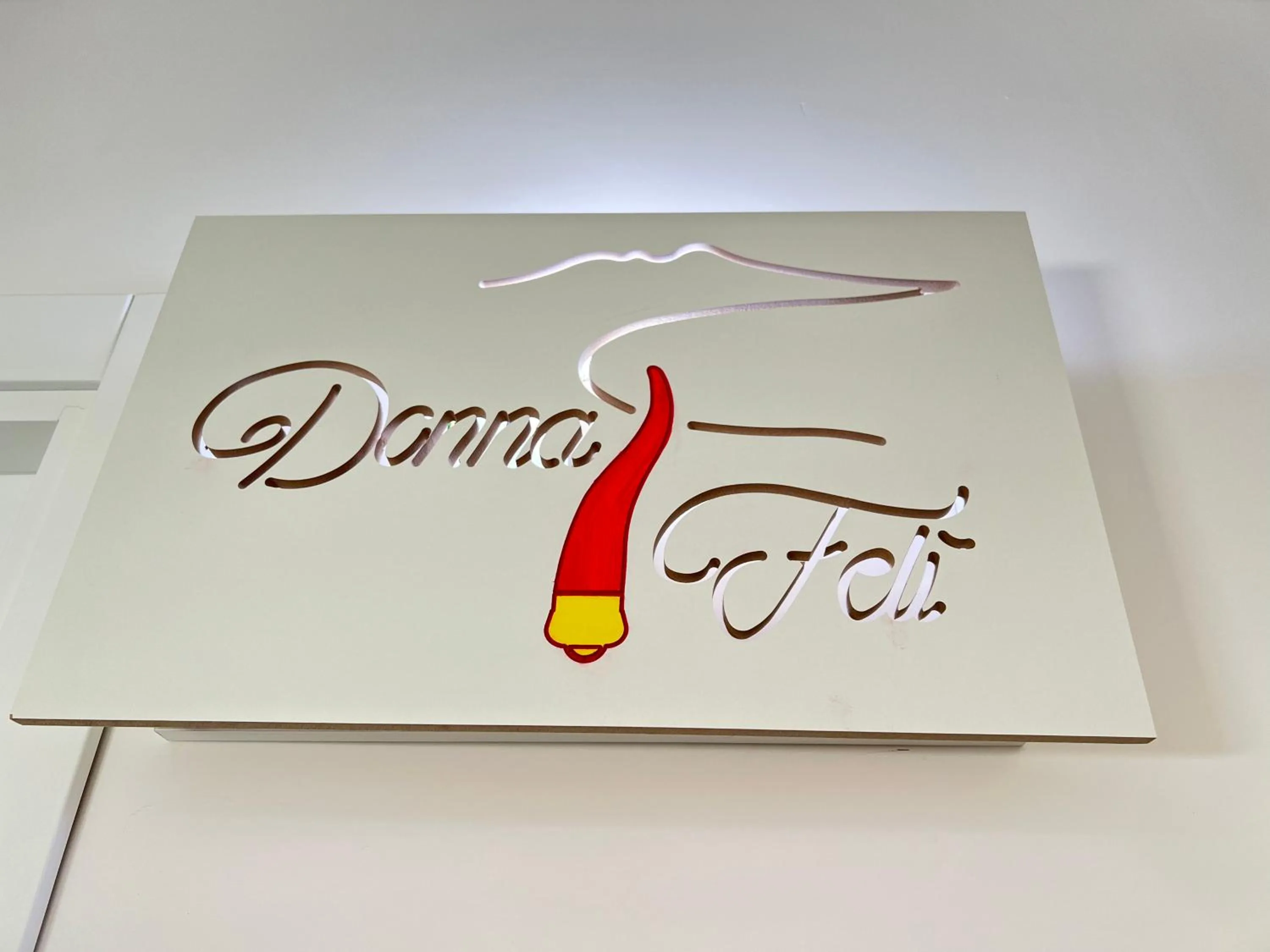 Property logo or sign in Donna Felì