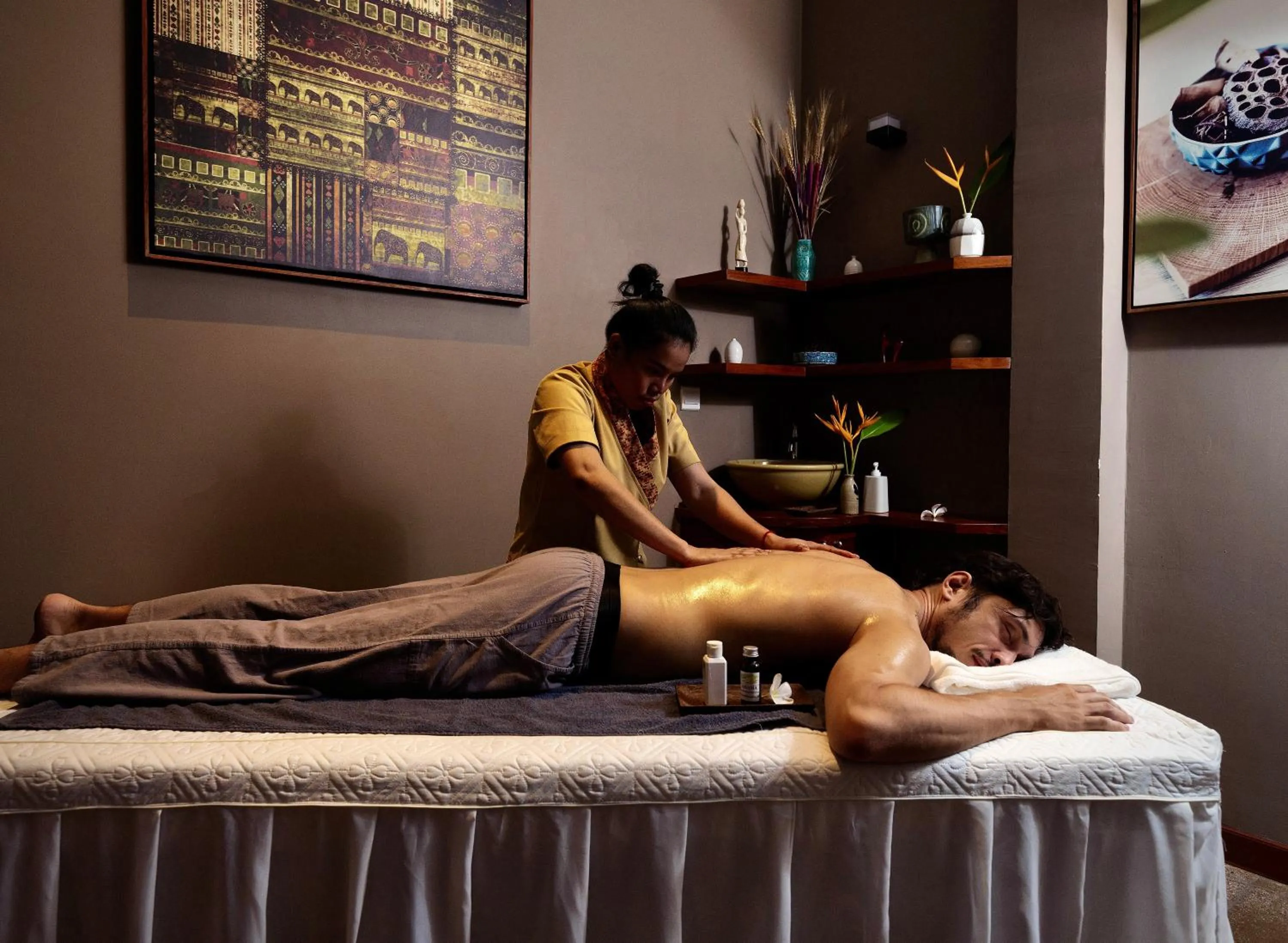 Massage in Indra Hotel