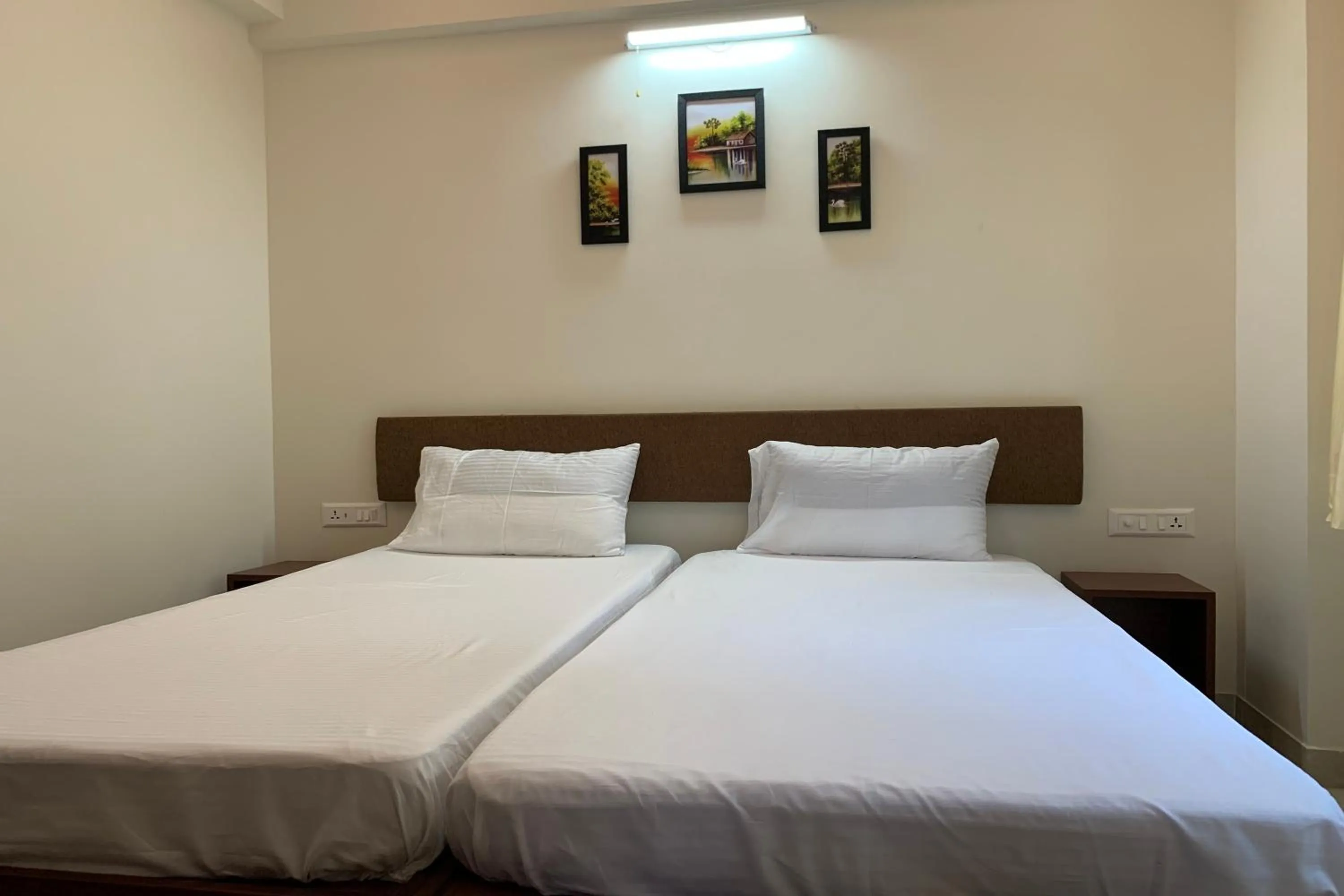 Bedroom, Bed in Vennela Hotel Apartments