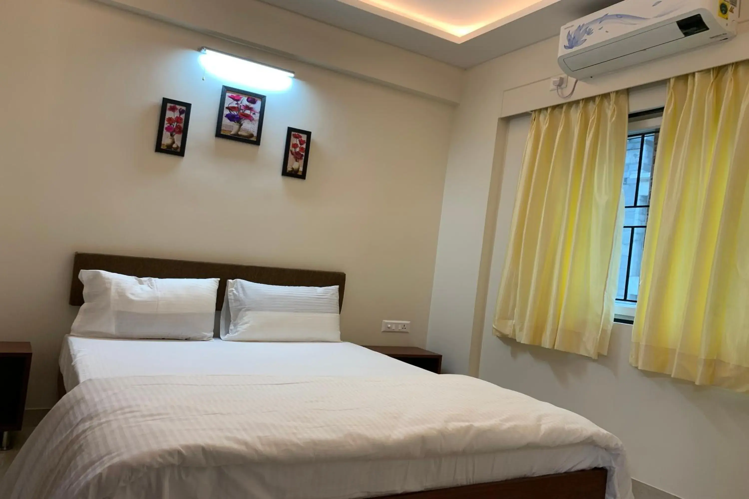 Bedroom, Bed in Vennela Hotel Apartments Bedroom, Bed in Vennela Hotel Apartments