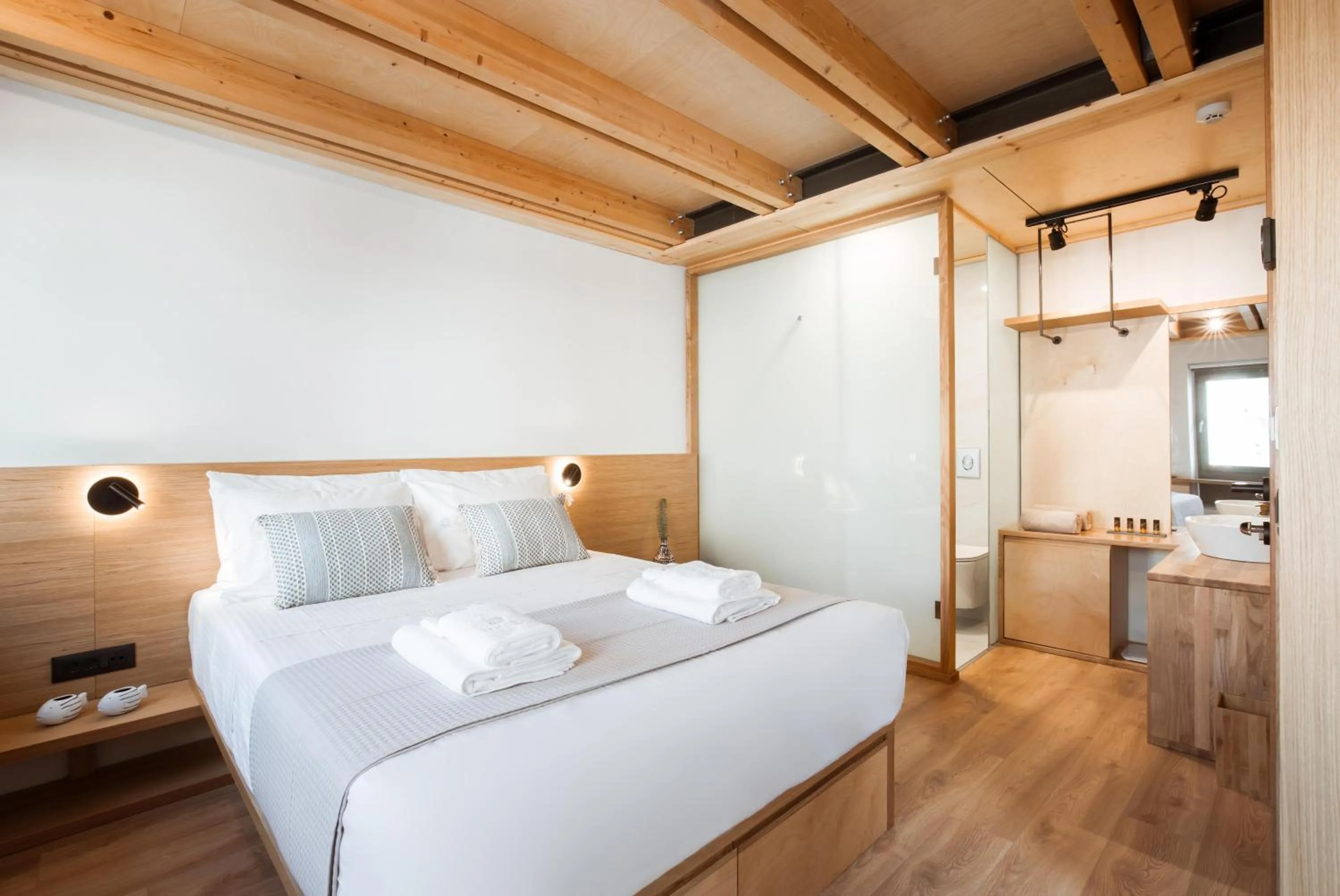 Bed in Thallos The Boutique