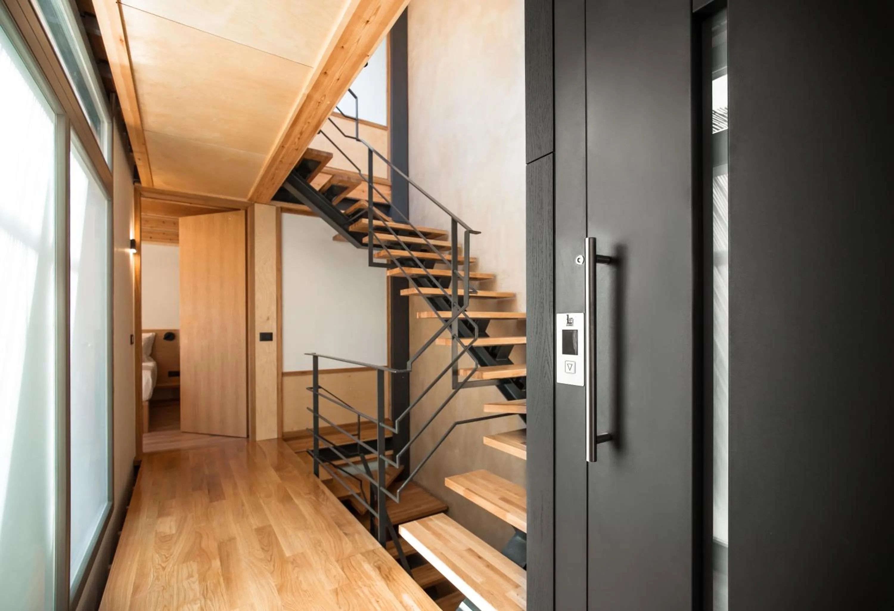 elevator in Thallos The Boutique