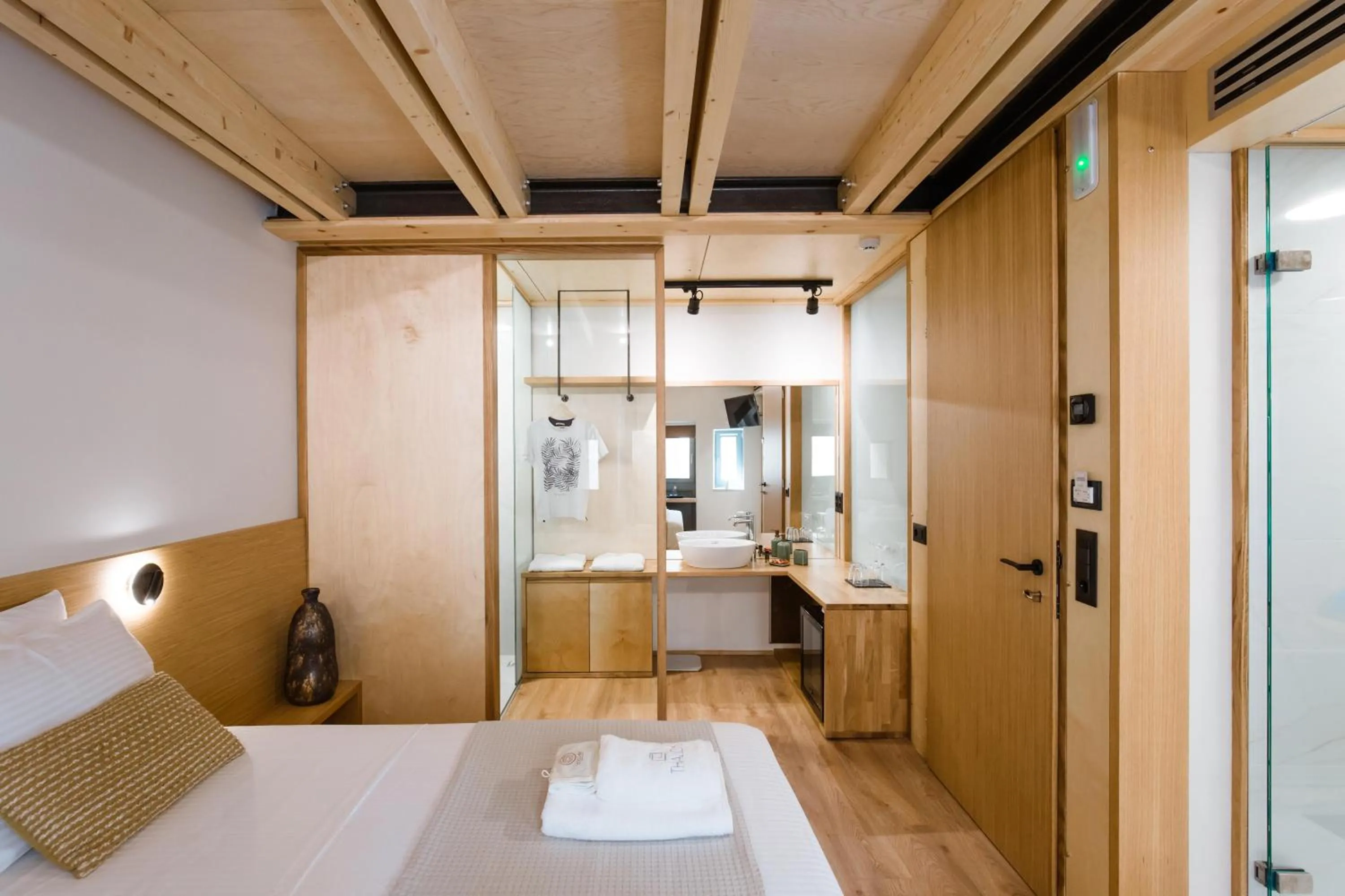 Photo of the whole room, Bed in Thallos The Boutique